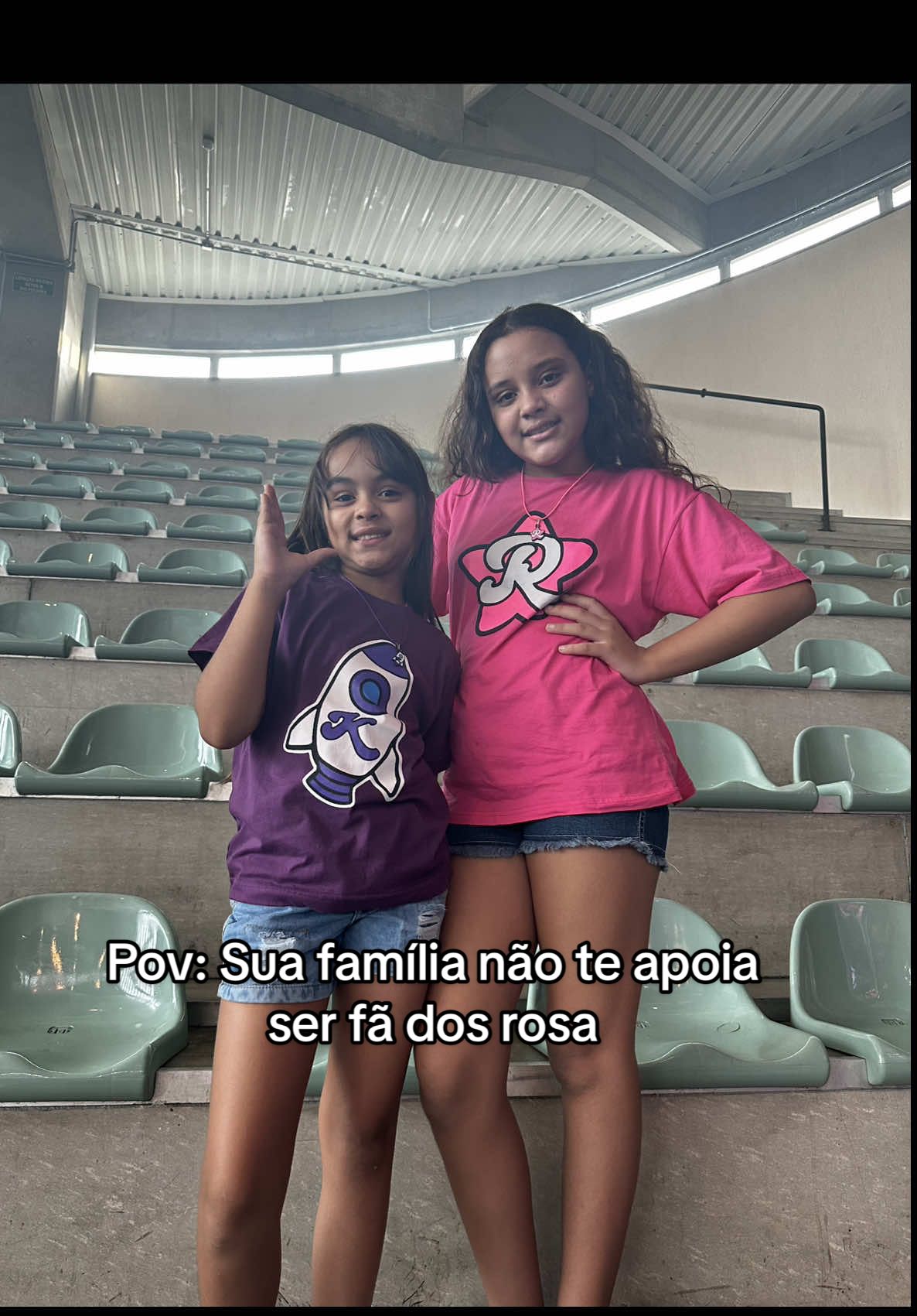 @Dos Rosa