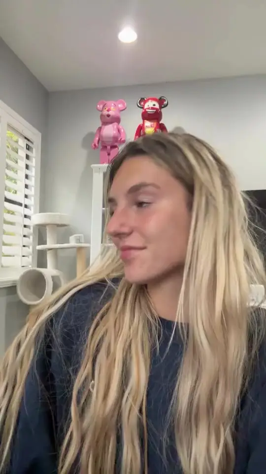 amber griz (@imambiebambi) - Urlebird