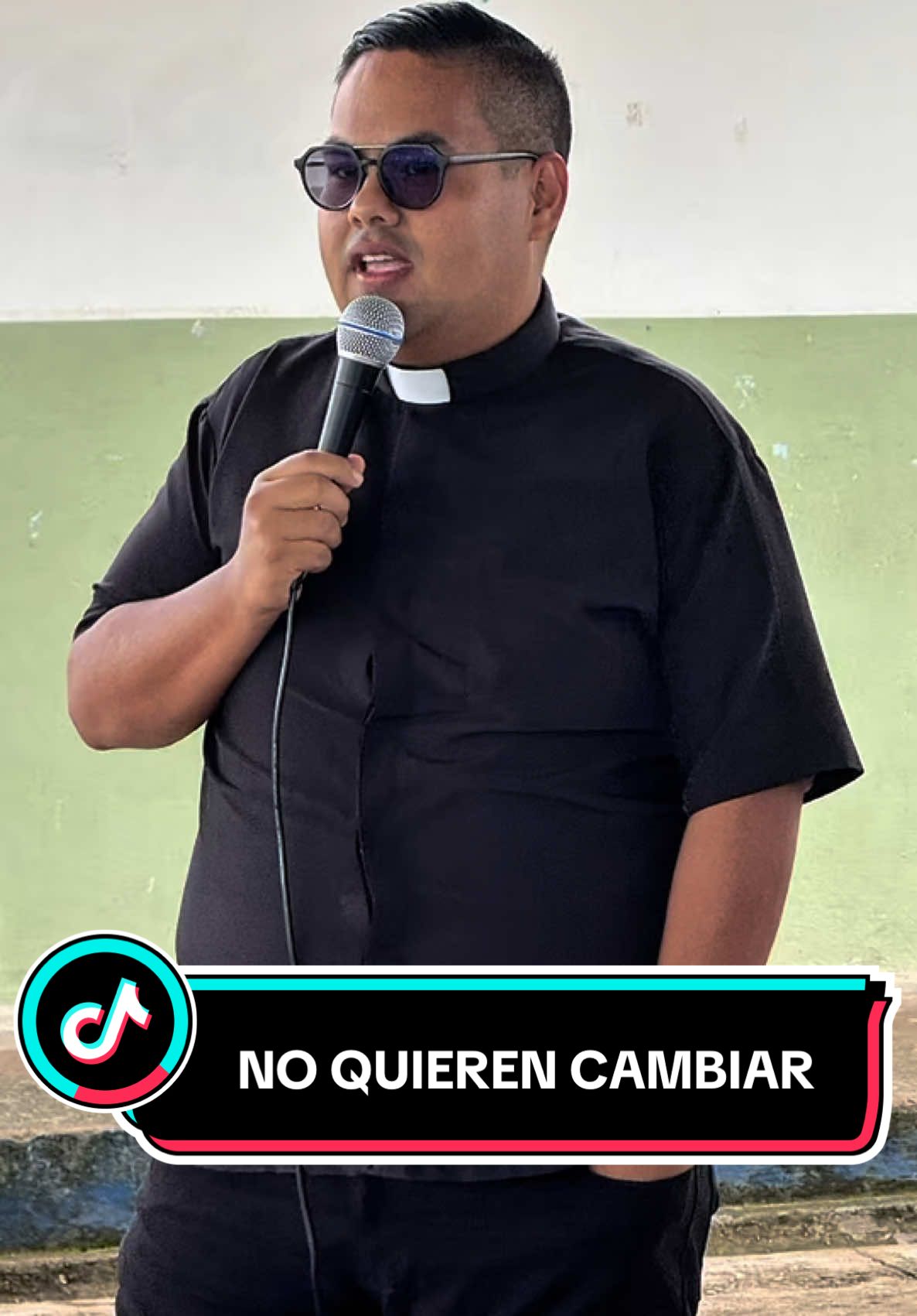 @Padre Arcangel Casique