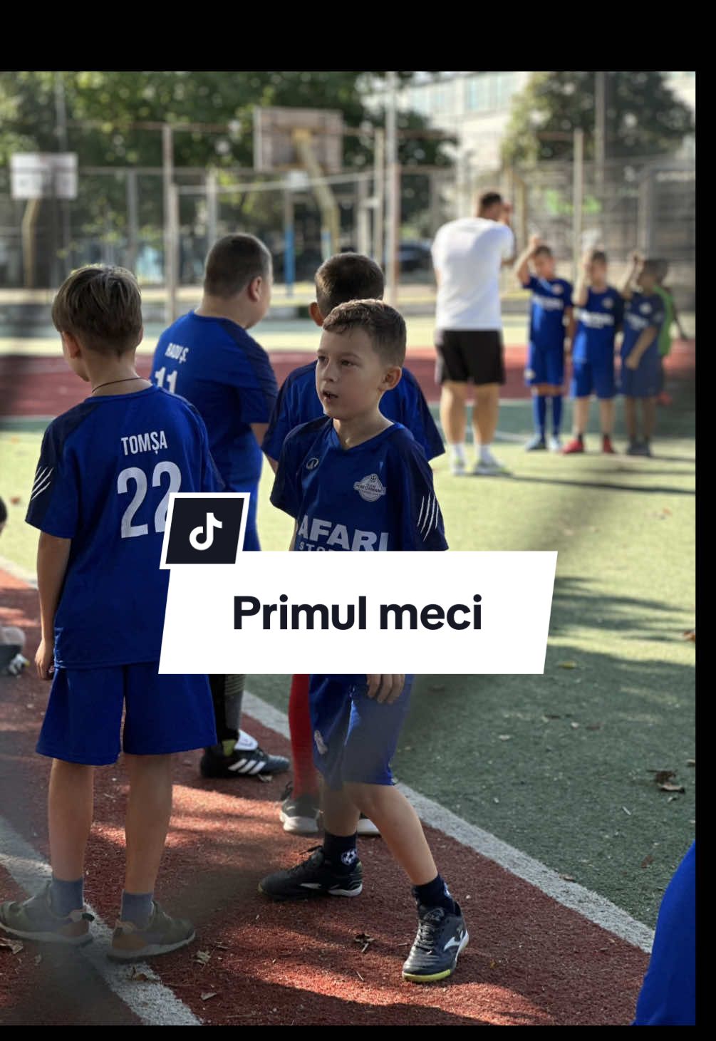 @Elena Popov