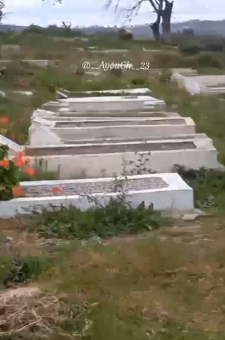 @@__AyøuCh__23