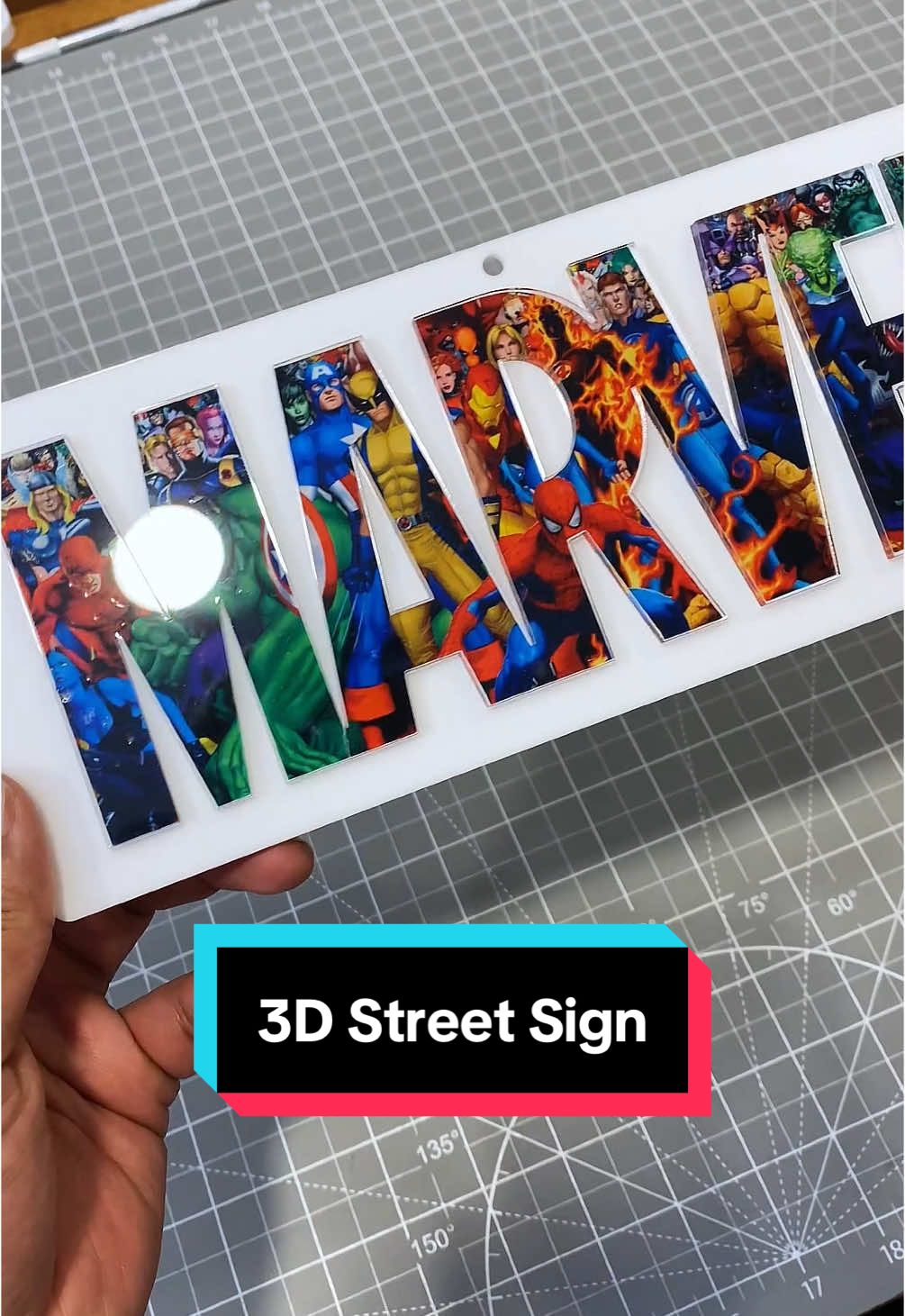 @MazerDesign | Acrylic Wall Art