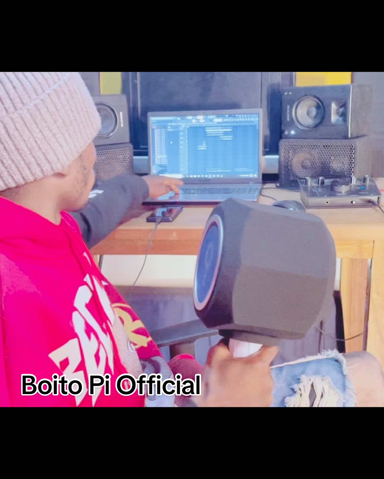 @Boito_Pi_Official.