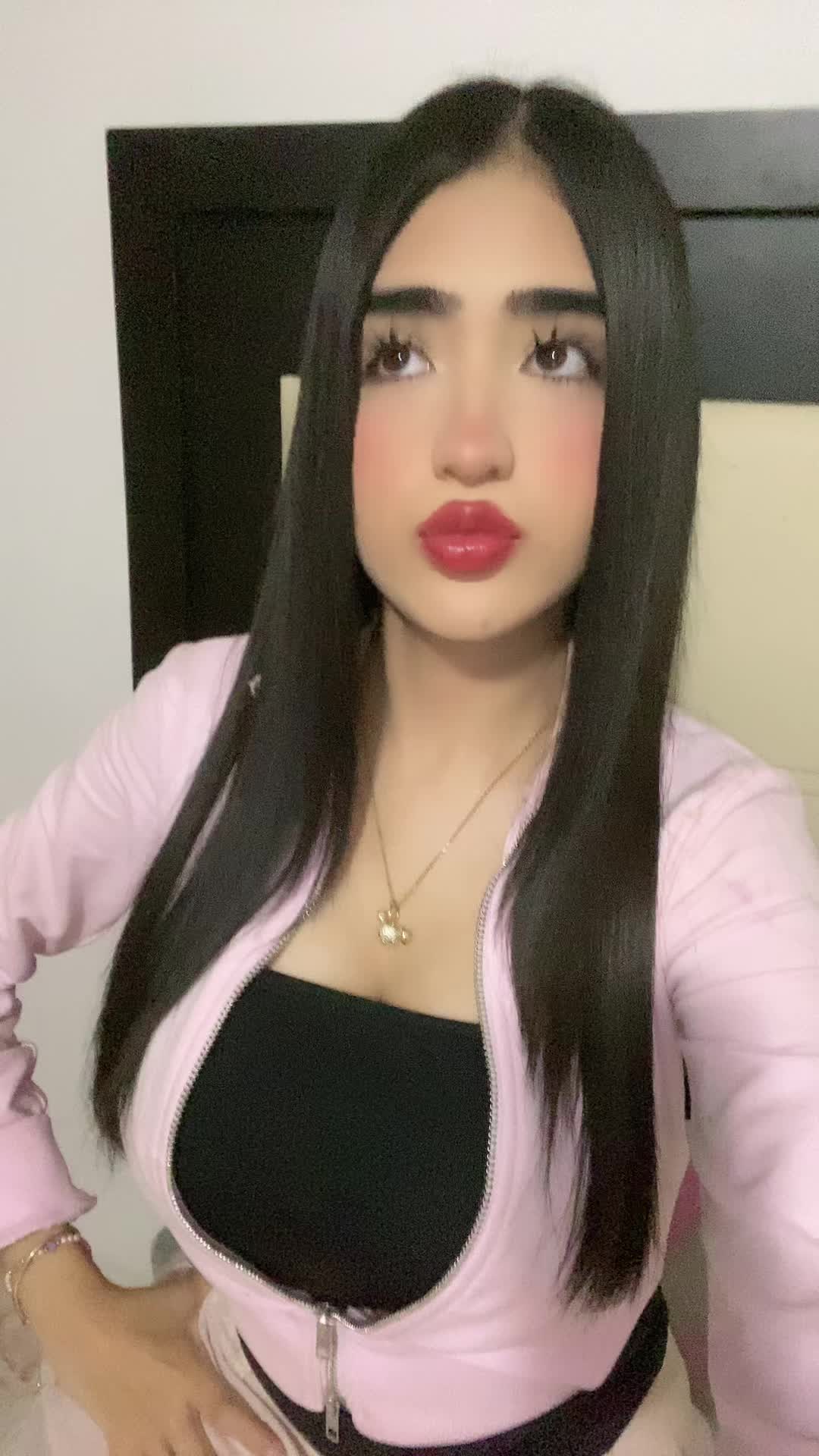 @𝒜𝓁𝒾👸🏻🍓
