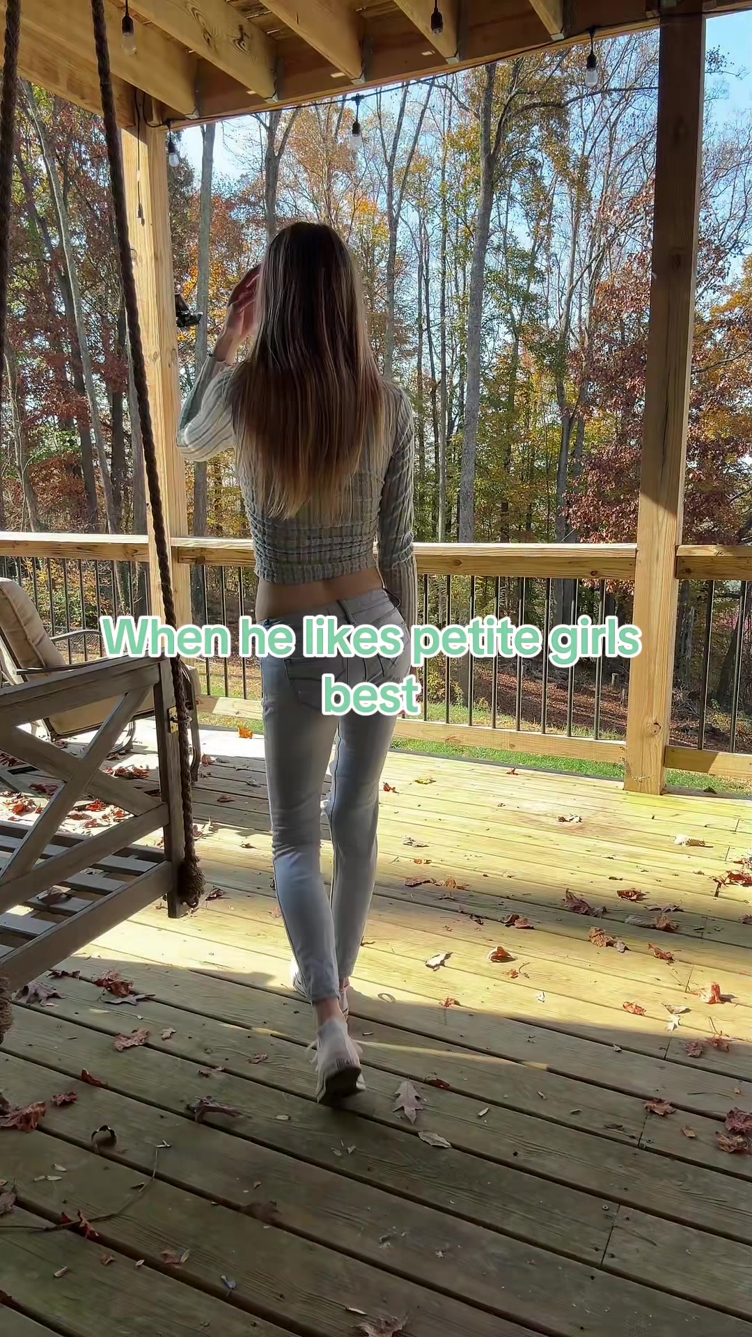 Happy Wednesday #petite Nicole (@nicole_elizabethxo)