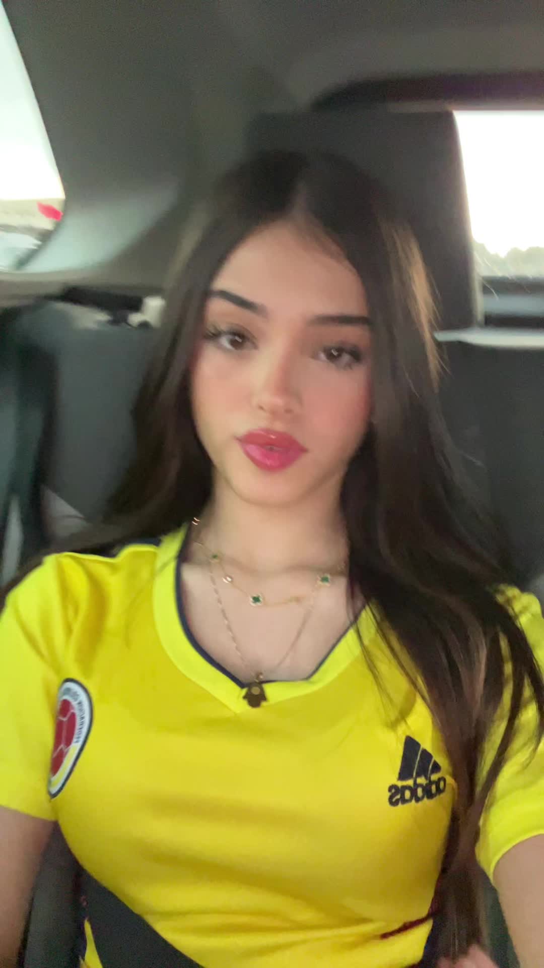 @𝐛𝐥𝐚𝐧𝐪𝐮𝐢𝐭𝐚💘