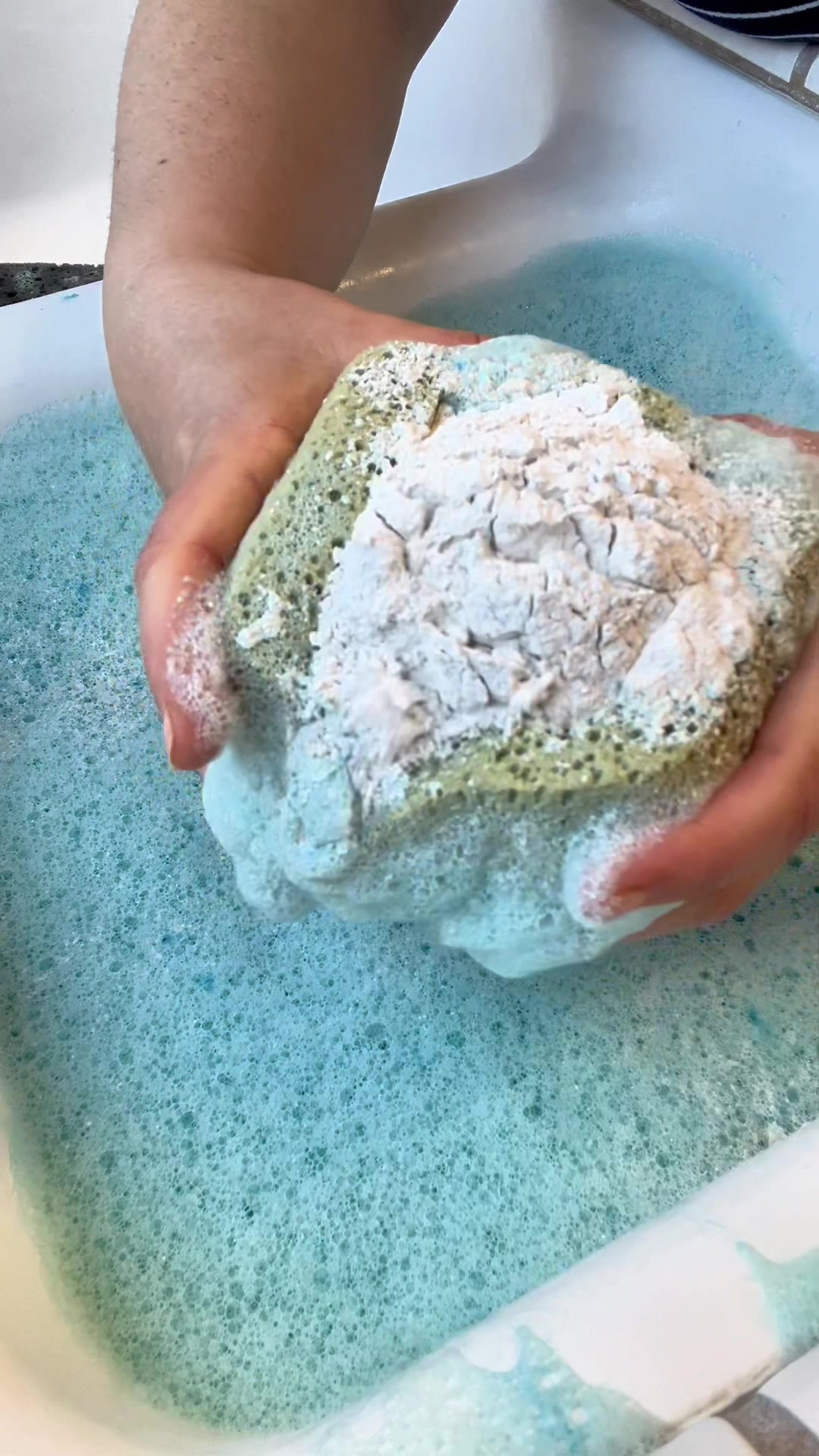 @CleaninwithAsh