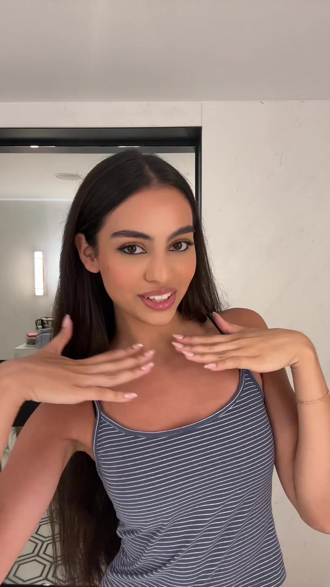 @nicole sahebi