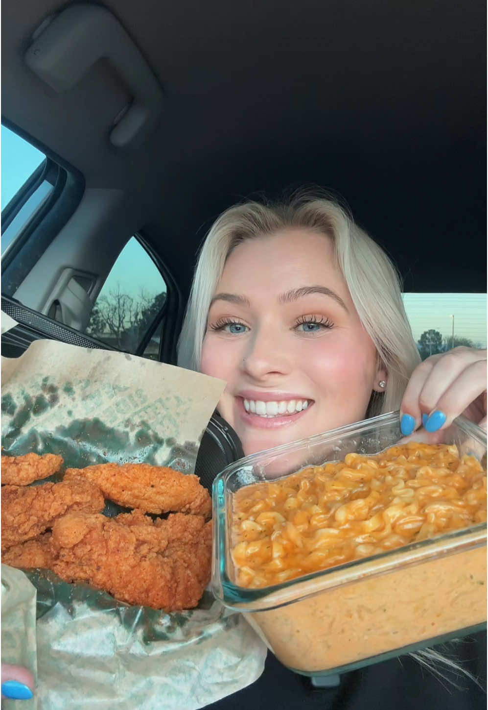 @theblondefoodie