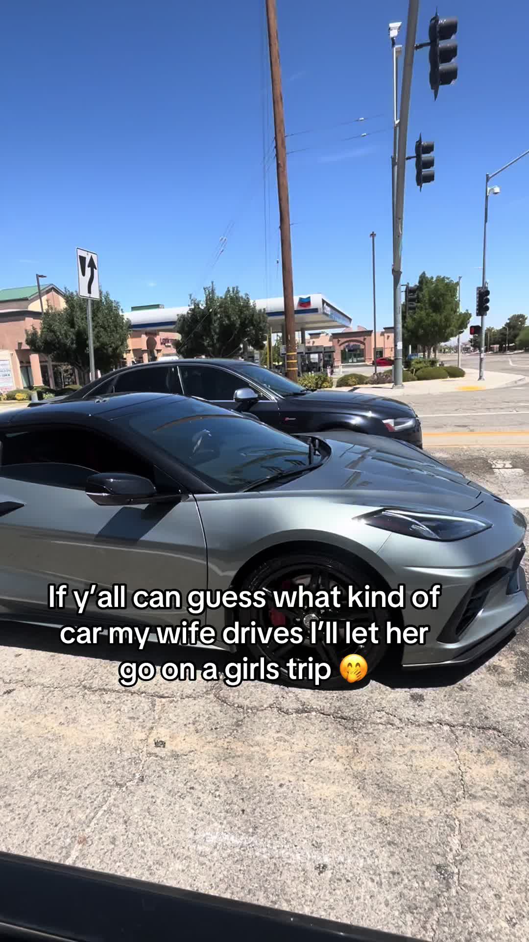 @Izzyandlooney