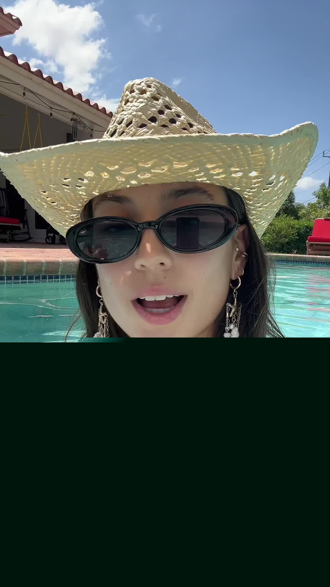 @Sophia