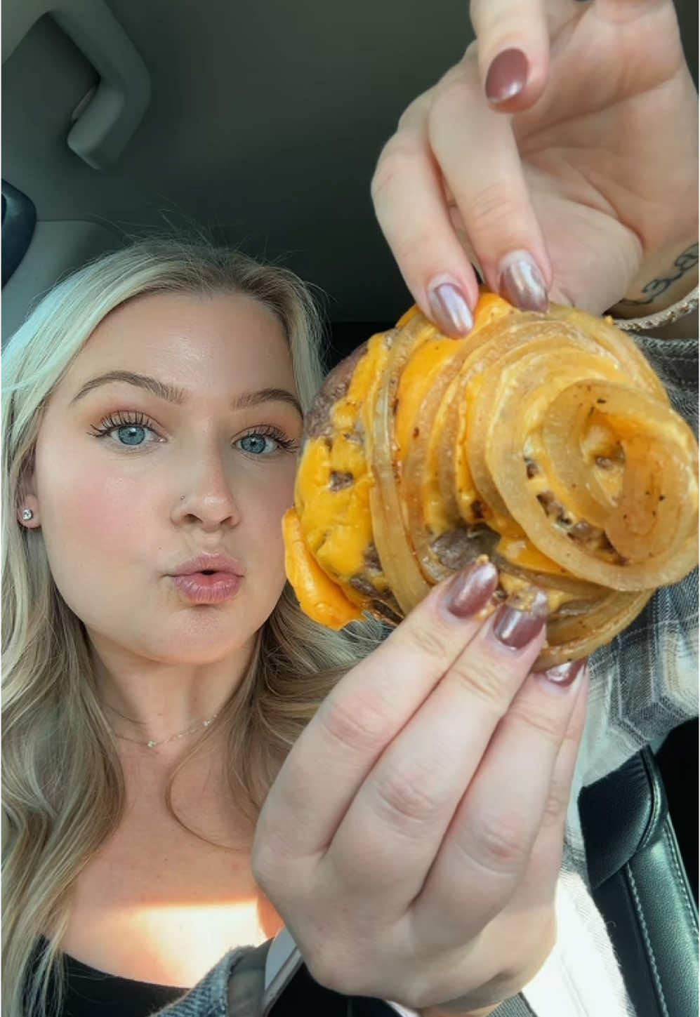 @theblondefoodie