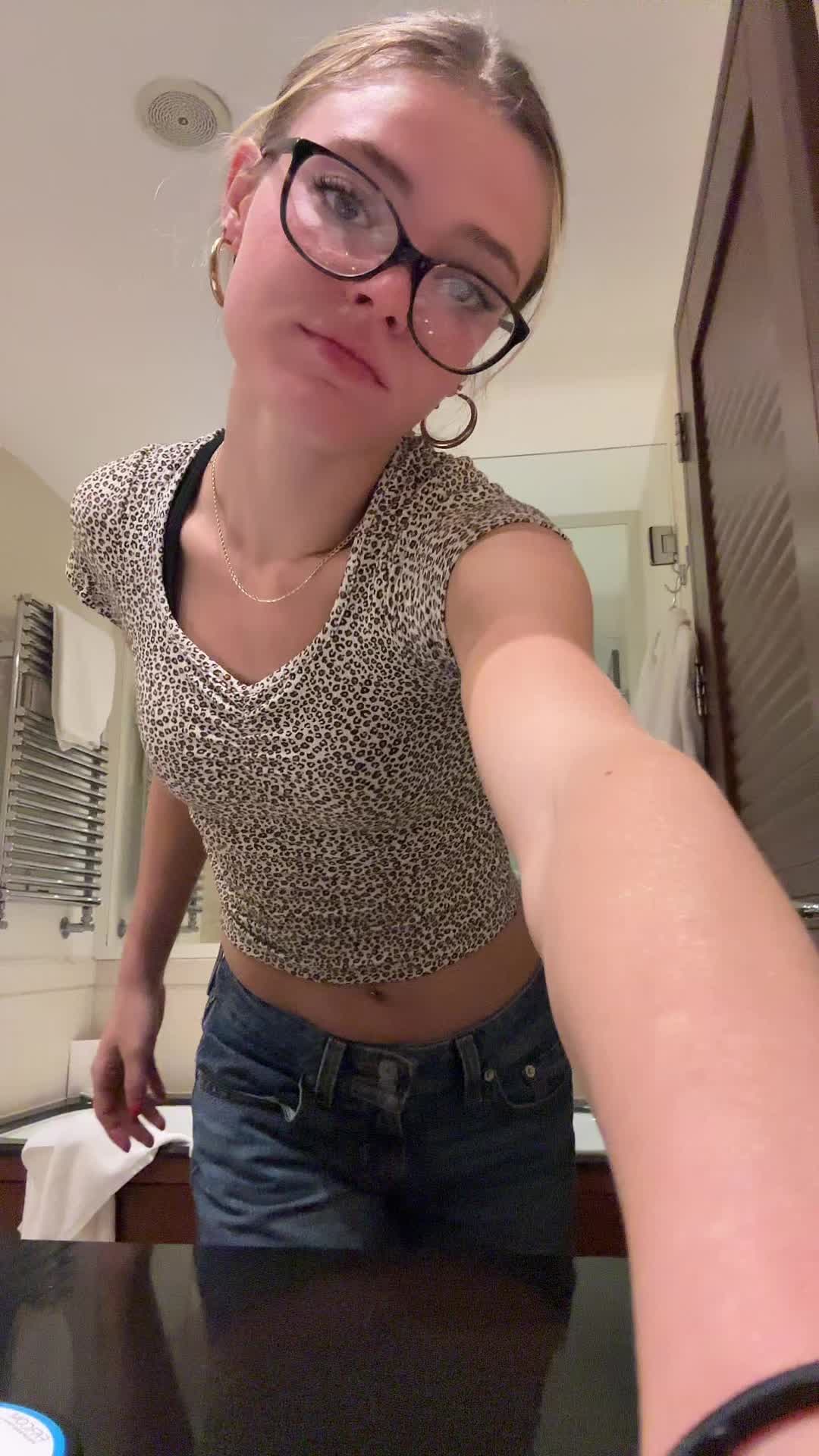 Katelynx (@the.realkatelynx) - Urlebird