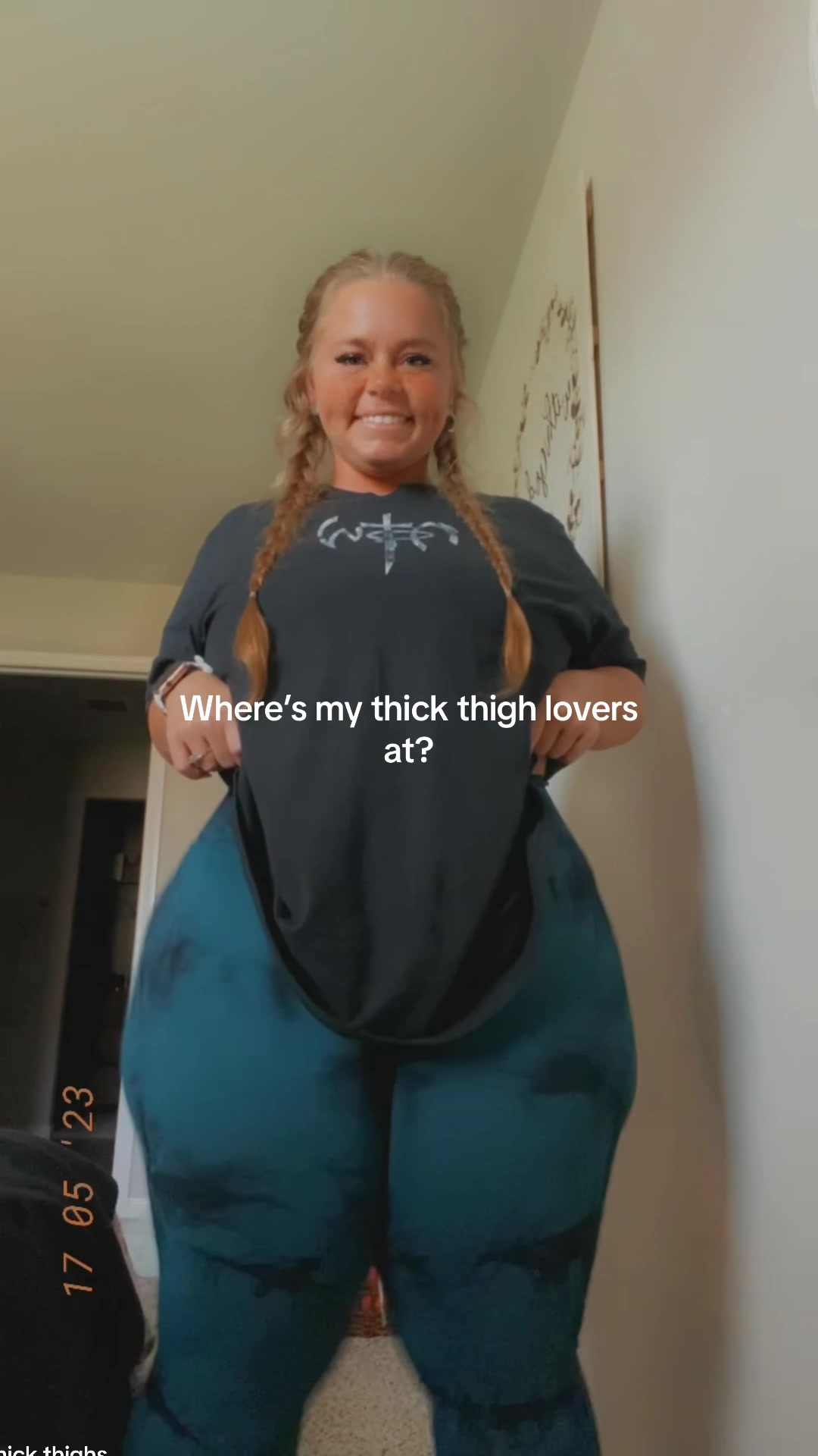You like thick thighs? KylieRae (@kylierae294)