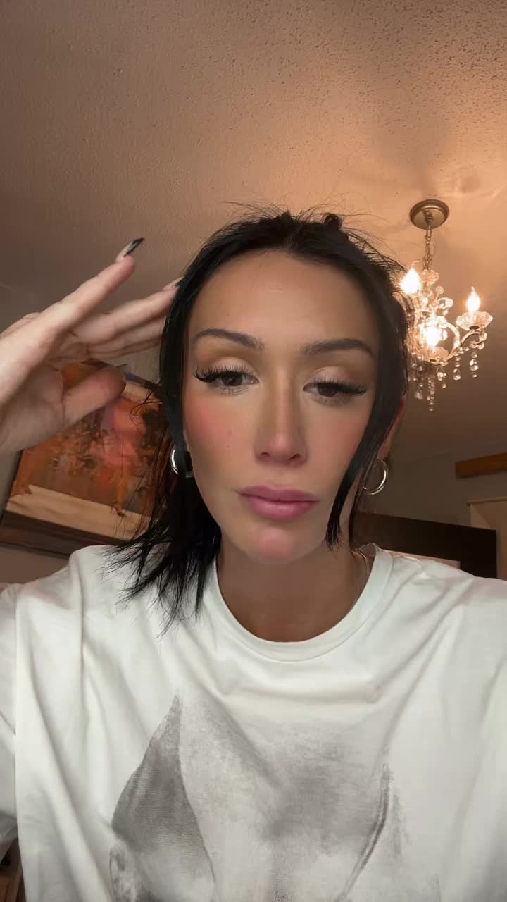 Bella Joie (@bellajoie) - Urlebird