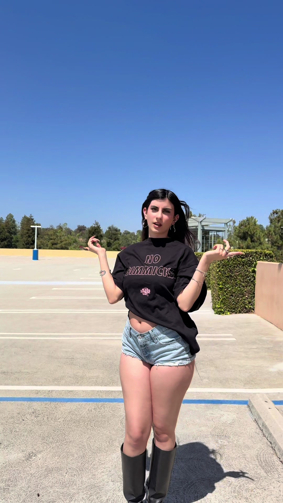 Taba (@tabaardestani) - Urlebird