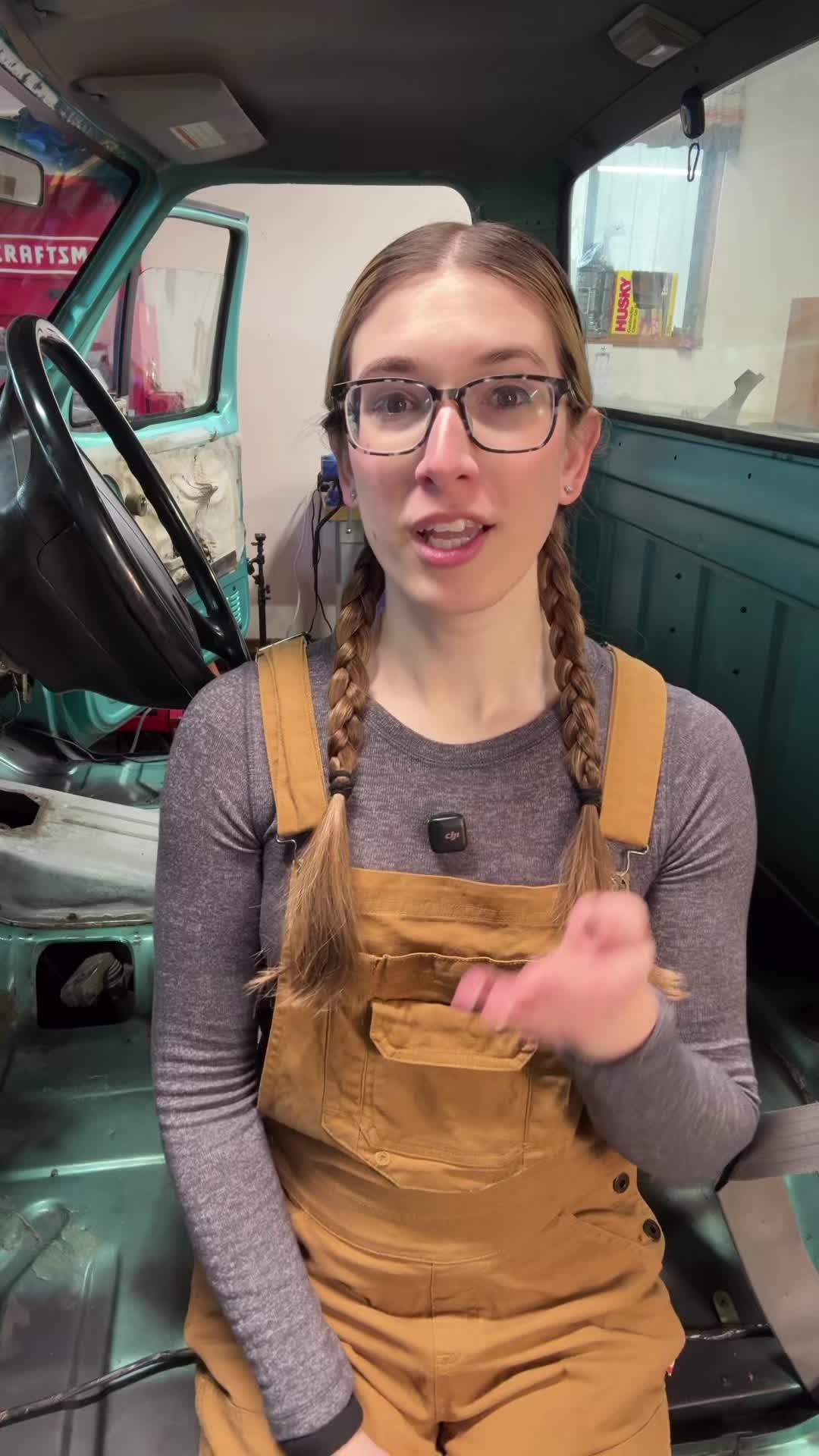 Caylee P (@cayleependerass) - Urlebird