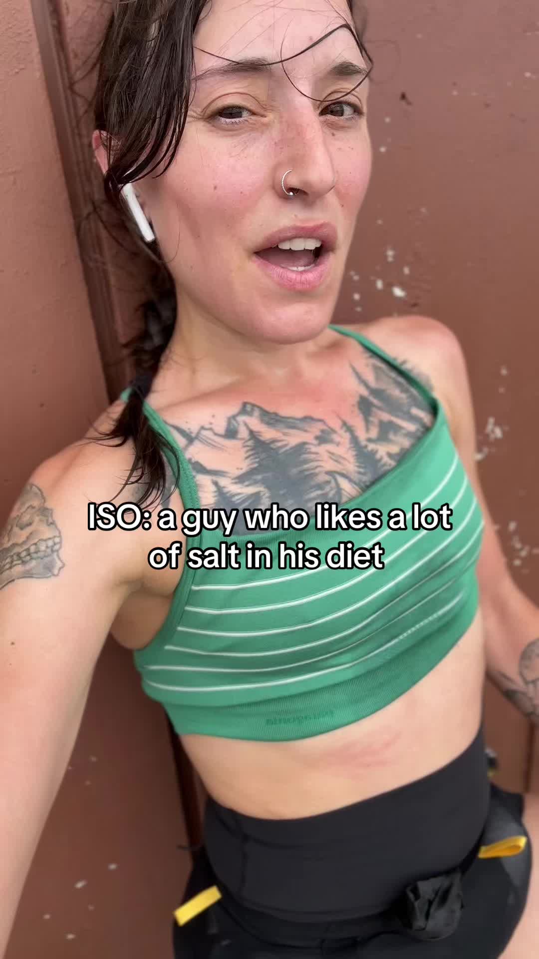 Rachel Olivia (@rachelsalwaysoutside) - Urlebird