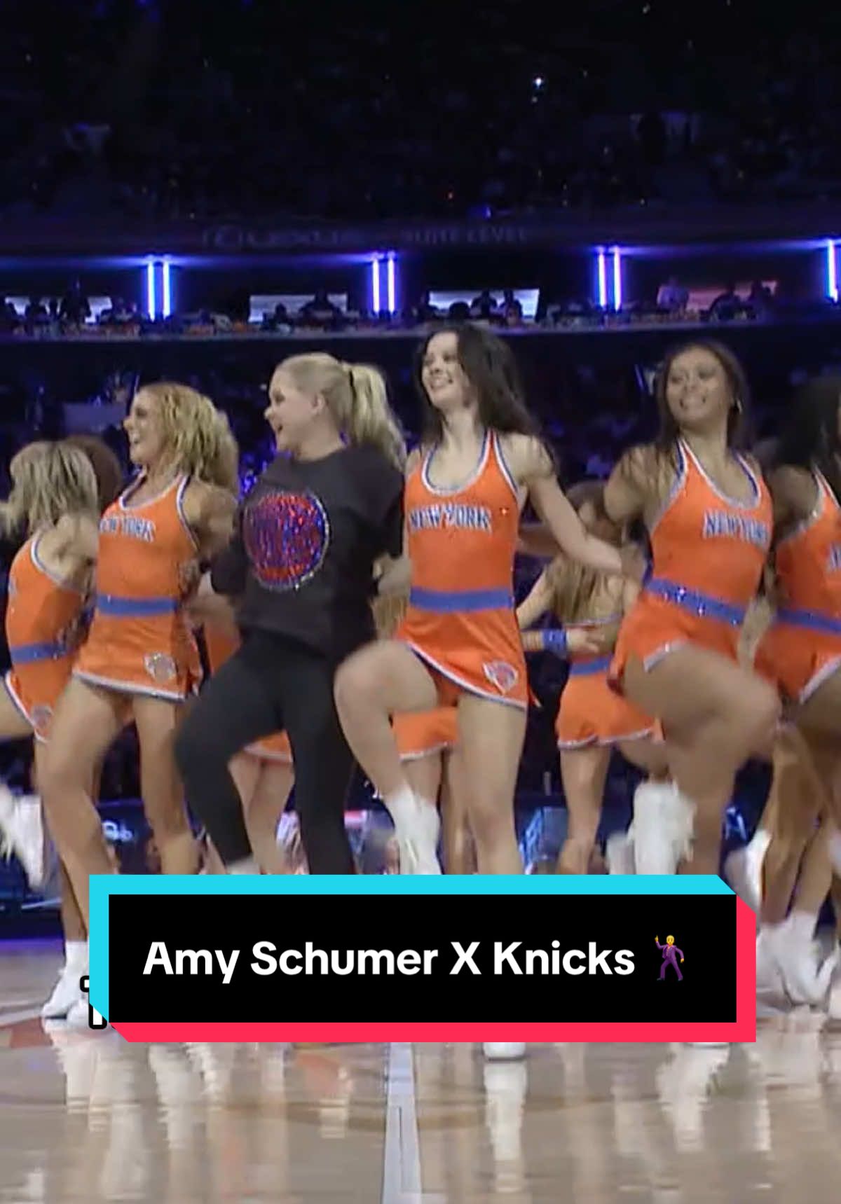 Beavo speaks with a guy about his | Bonnie (@bonniieblue_xoxo)