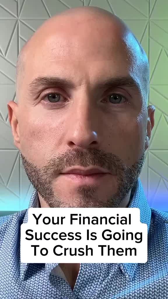 One of my fav looks so far 🏴‍☠️ | Tina 🎟️ (@tinahxplorez)