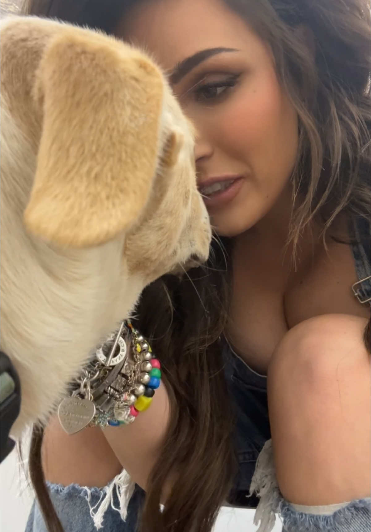 Madi 🦕 (@madatatat) - Urlebird