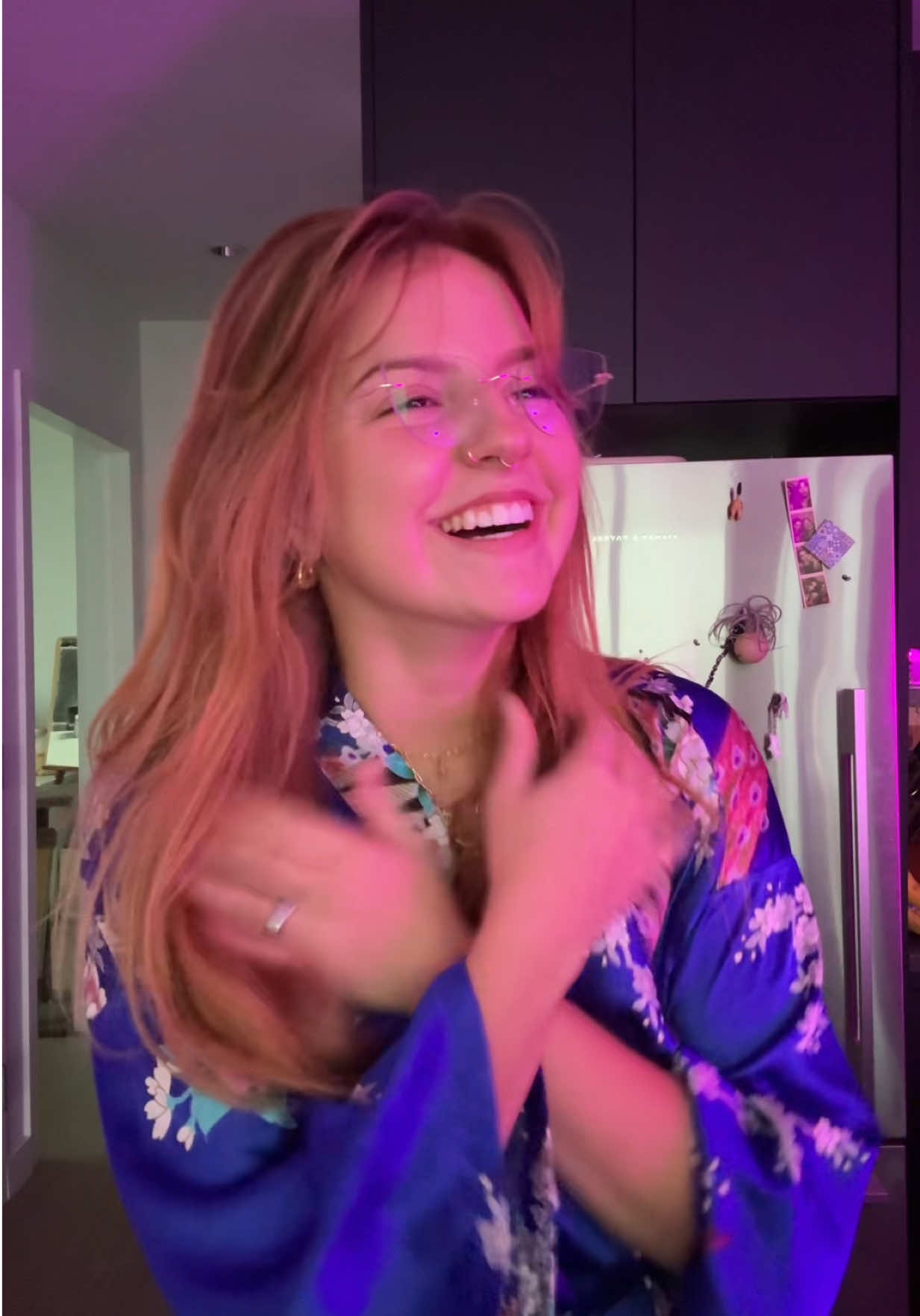 Roux (@roux.tv) - Urlebird