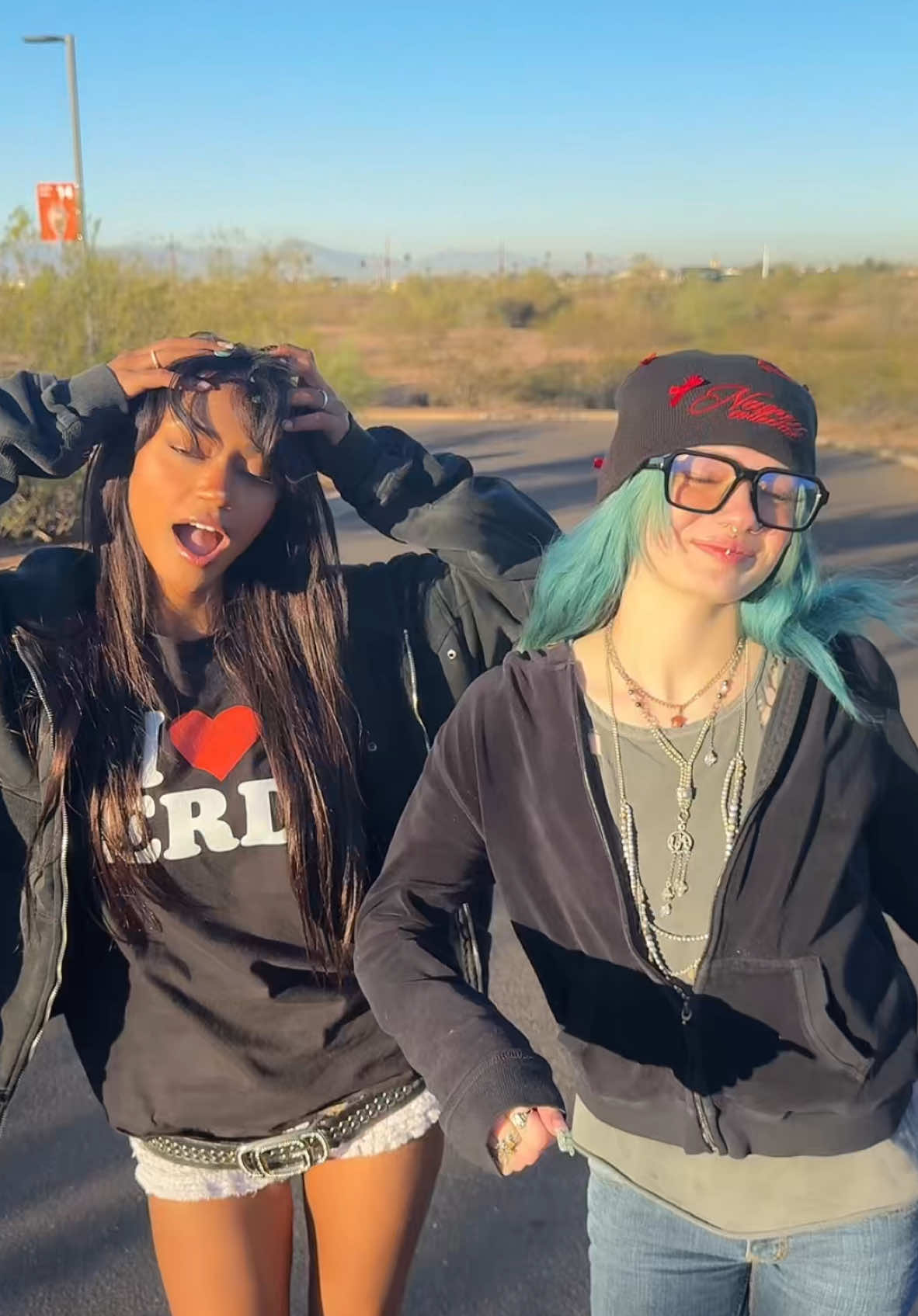 dali fr (@milkhater05) - Urlebird