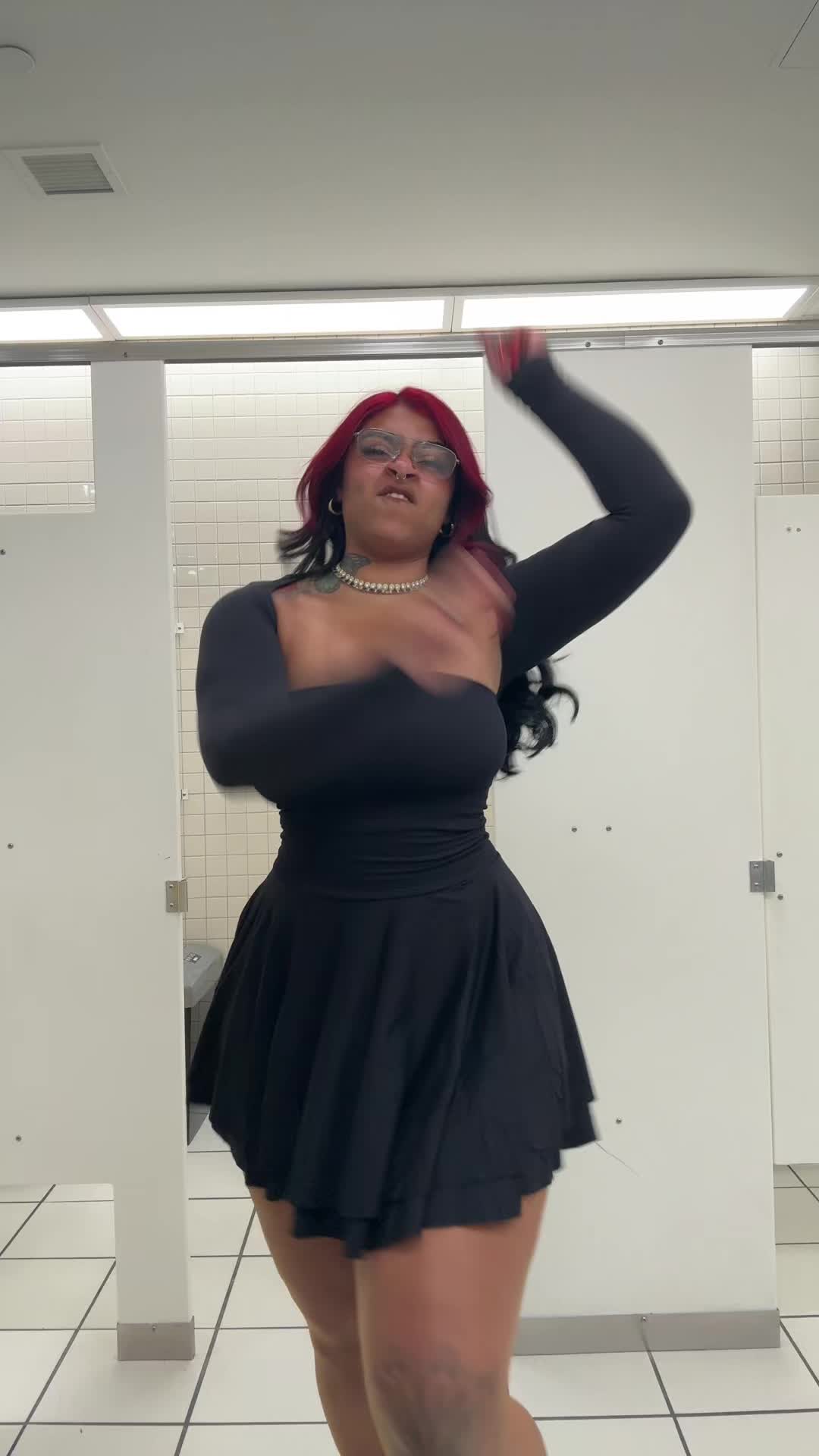 Maryeleeee (@maryelee24) - Urlebird