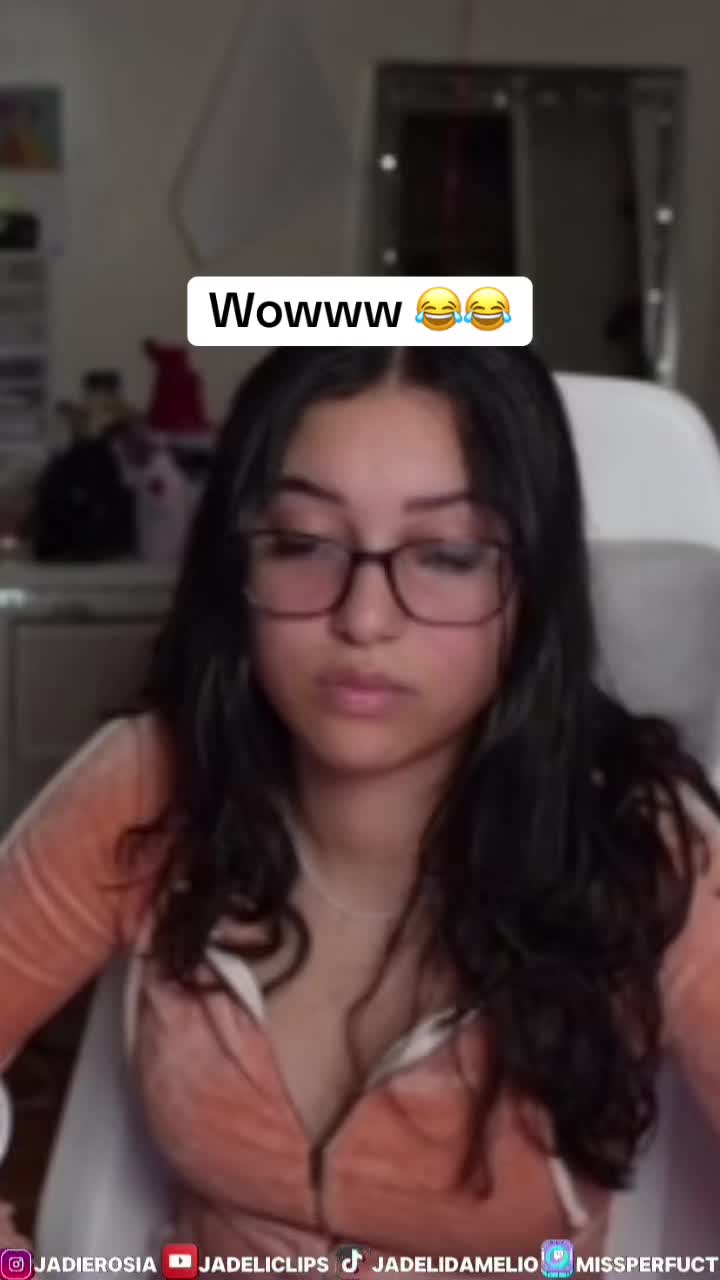 Jadeli Rosa (@jadierosaclips) - Urlebird