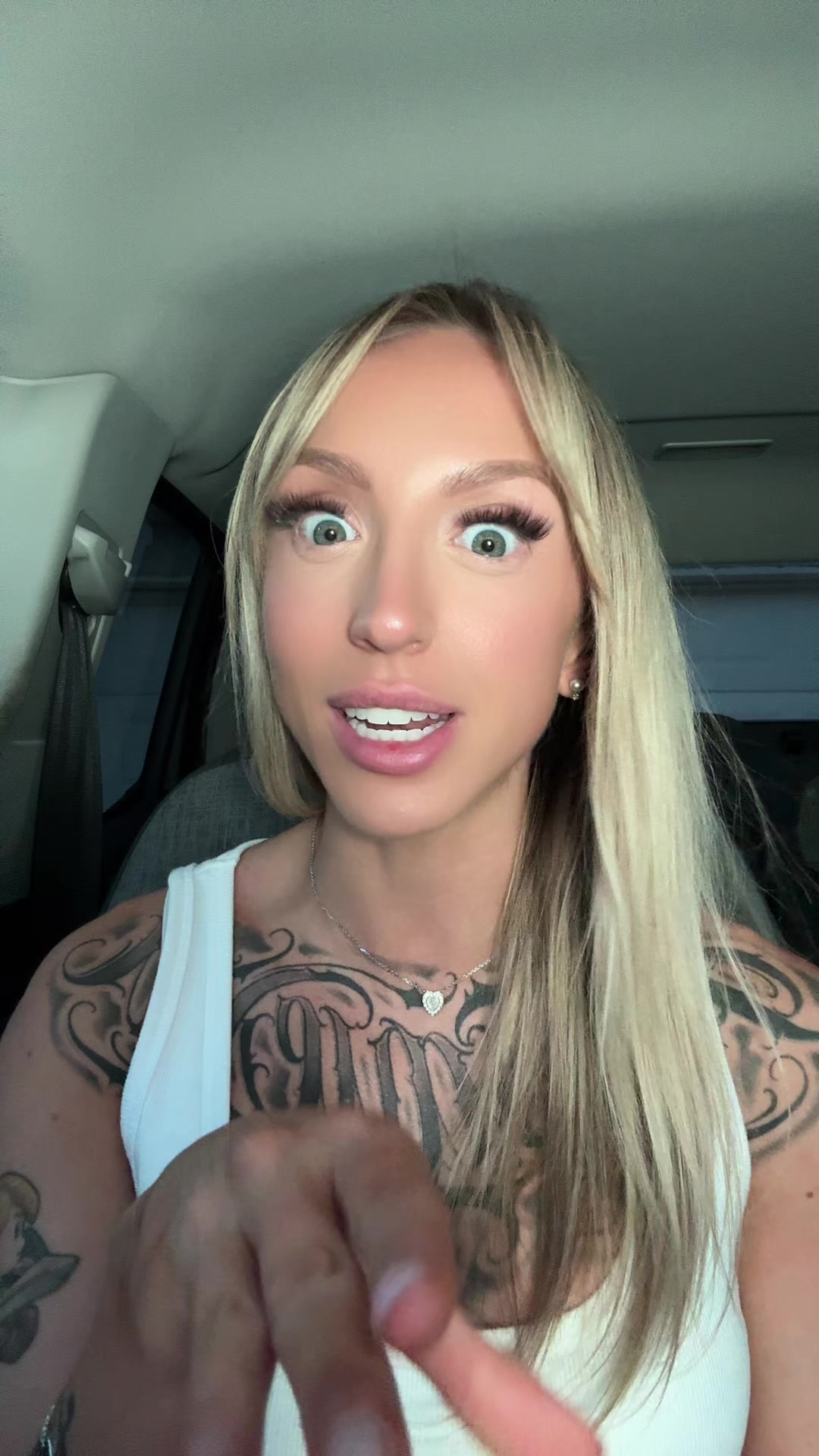 justpeechi (@justpeechitv) - Urlebird