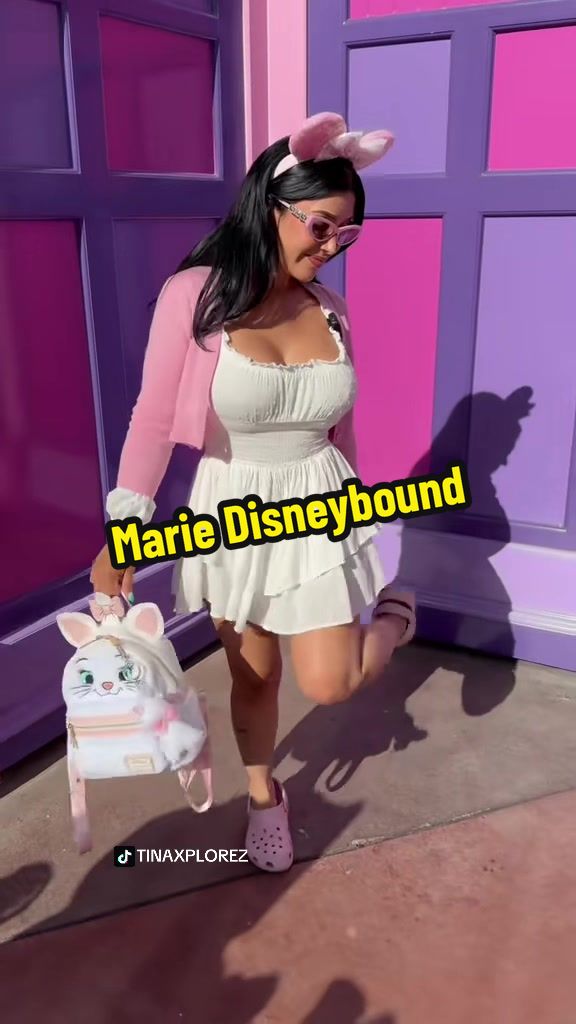 Tina the Xplorer (@tinaexplorez) - Urlebird