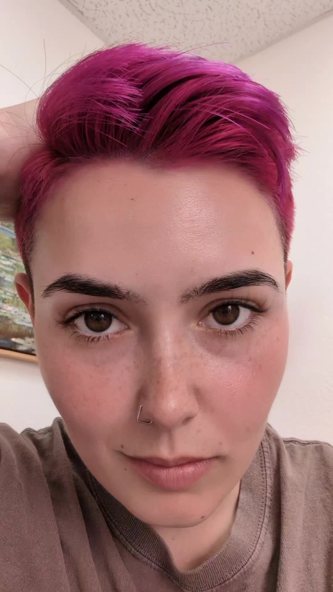 Kitthebeefcake (kit_the_beefcake) Urlebird