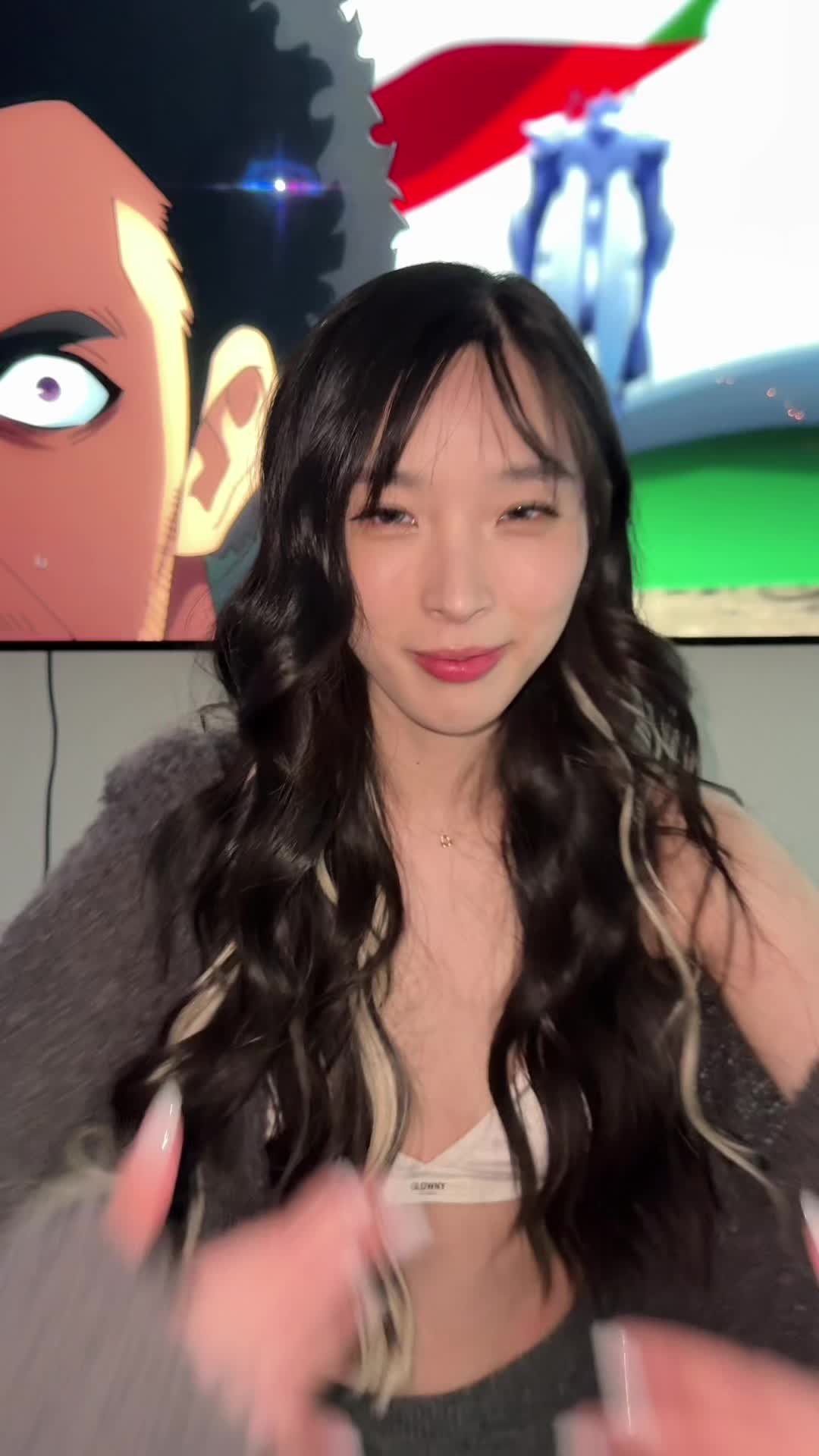 Elle Lee (@elleleeofficial) - Urlebird