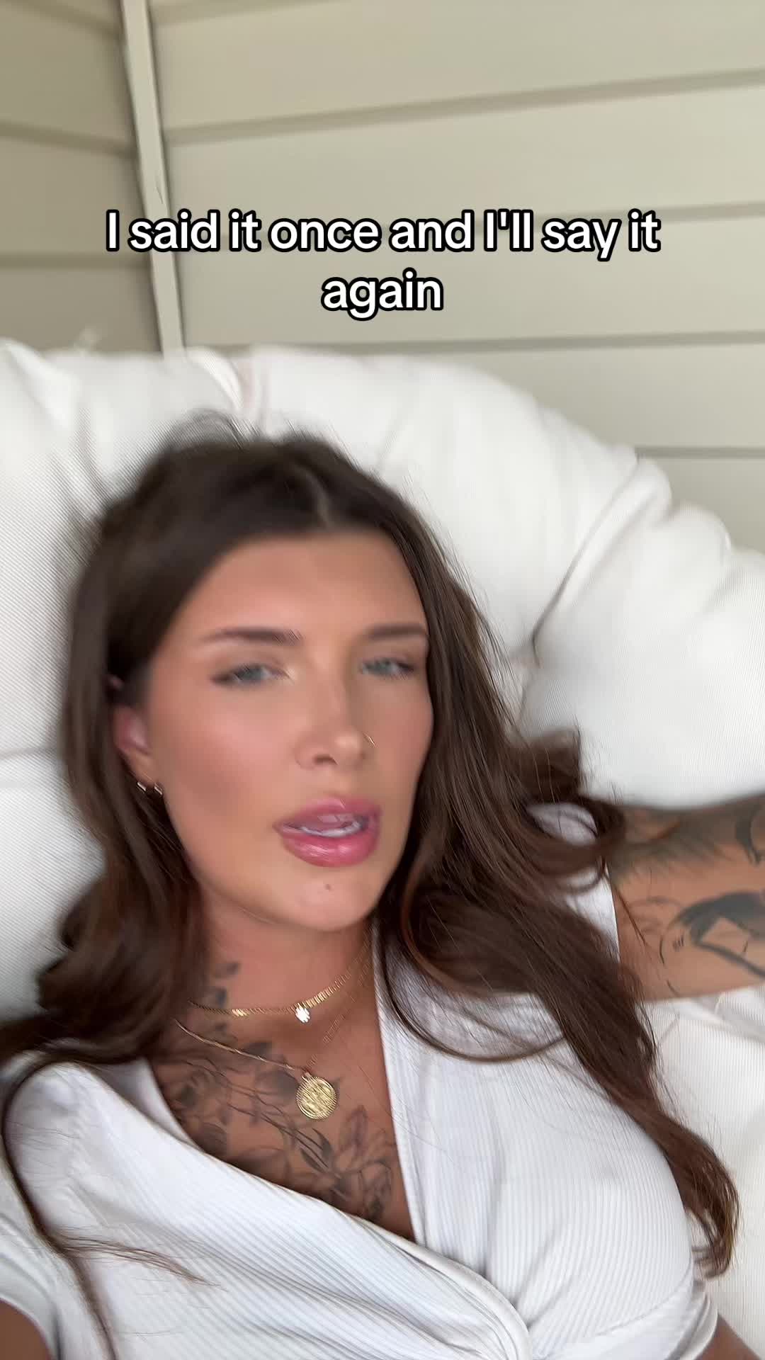 Miya (@miyaacacia) - Urlebird