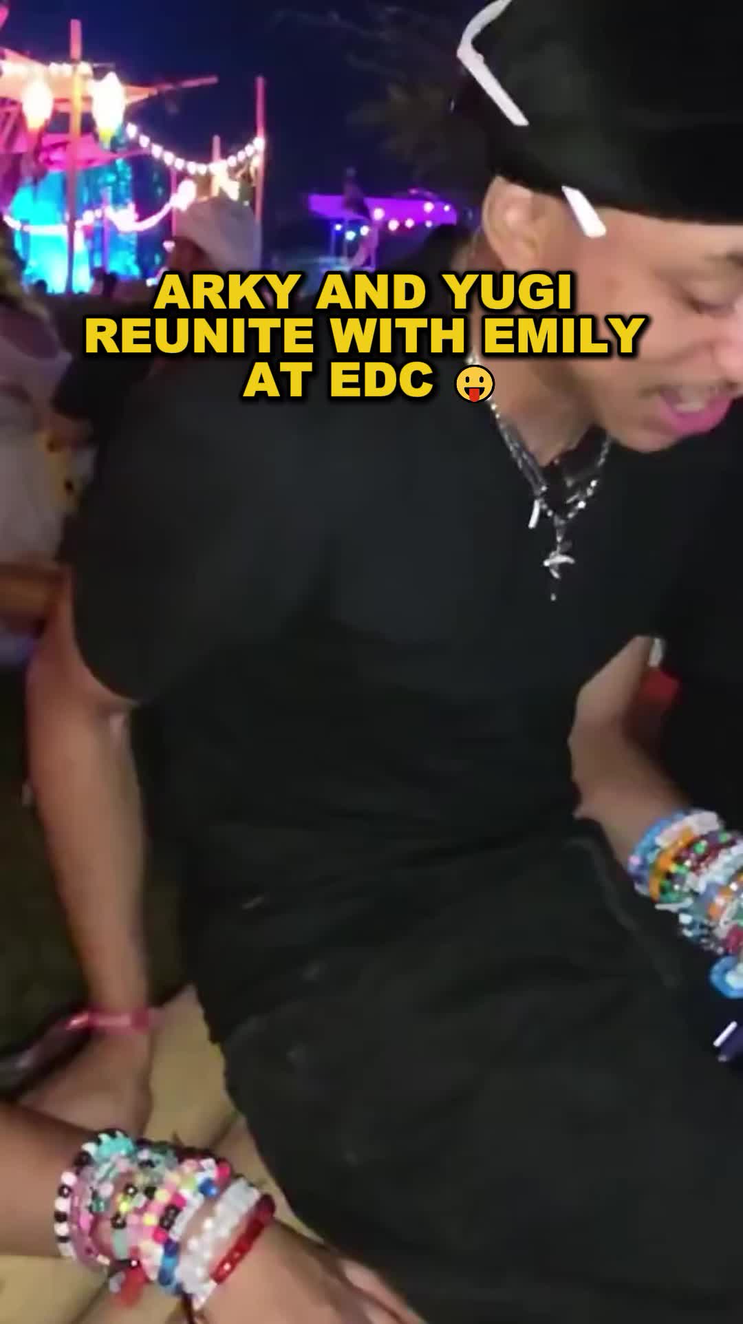 guess who i saw!? at edc #twitch baby egg (@aznbbyegg)