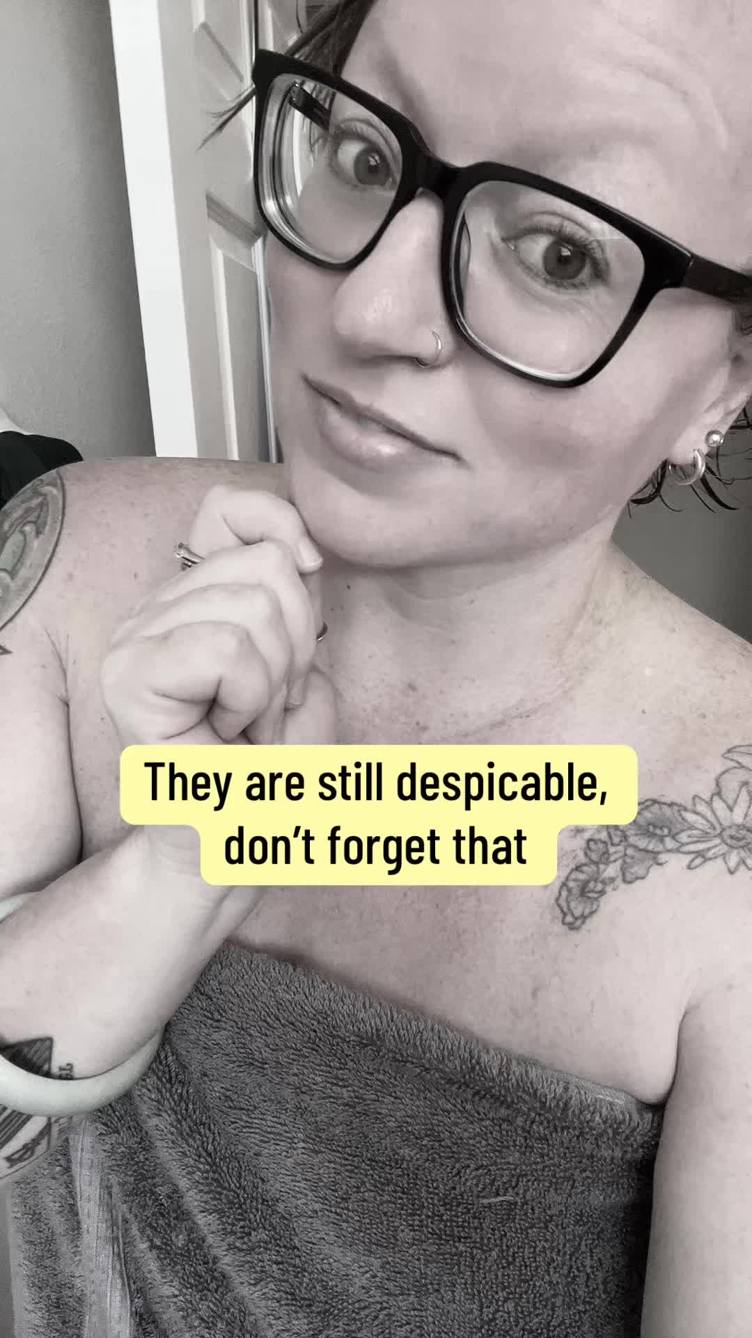 Sarah Mexico Christe (@sarahmexicochrist) - Urlebird