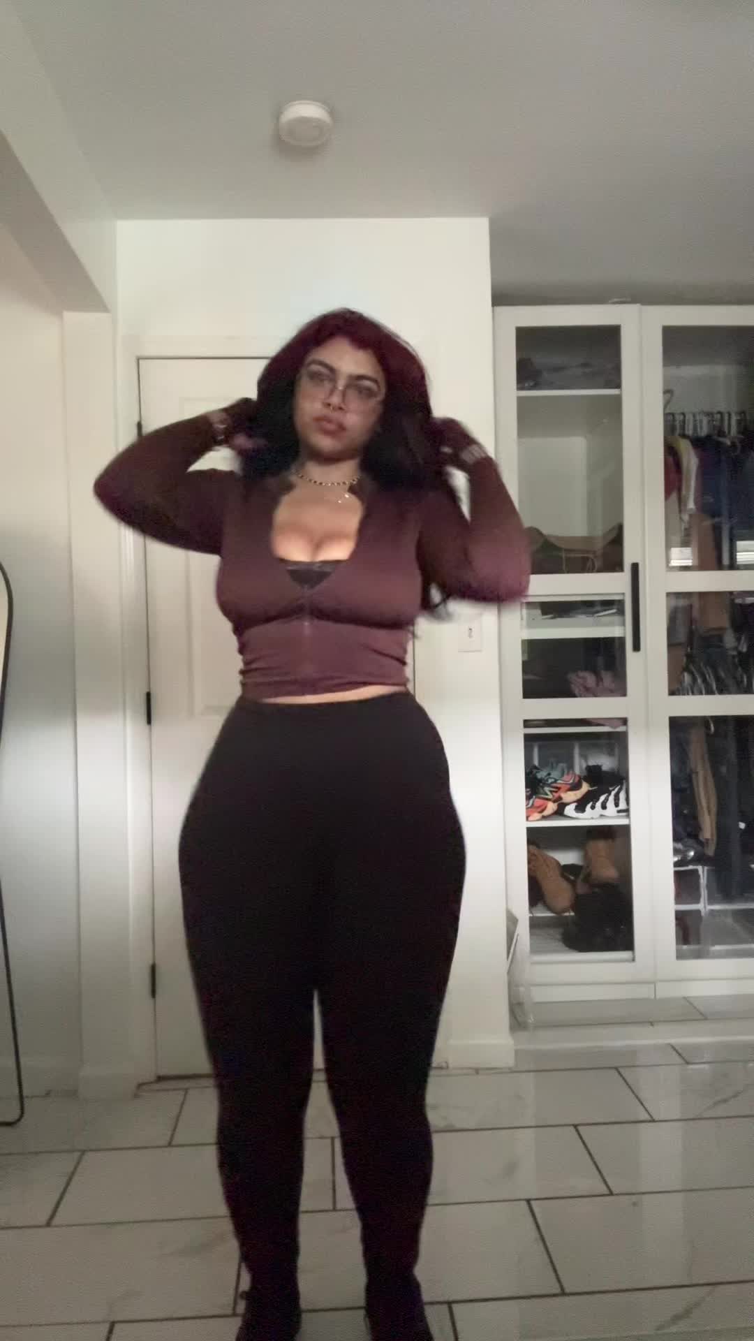 Maryeleeee (@maryelee24) - Urlebird