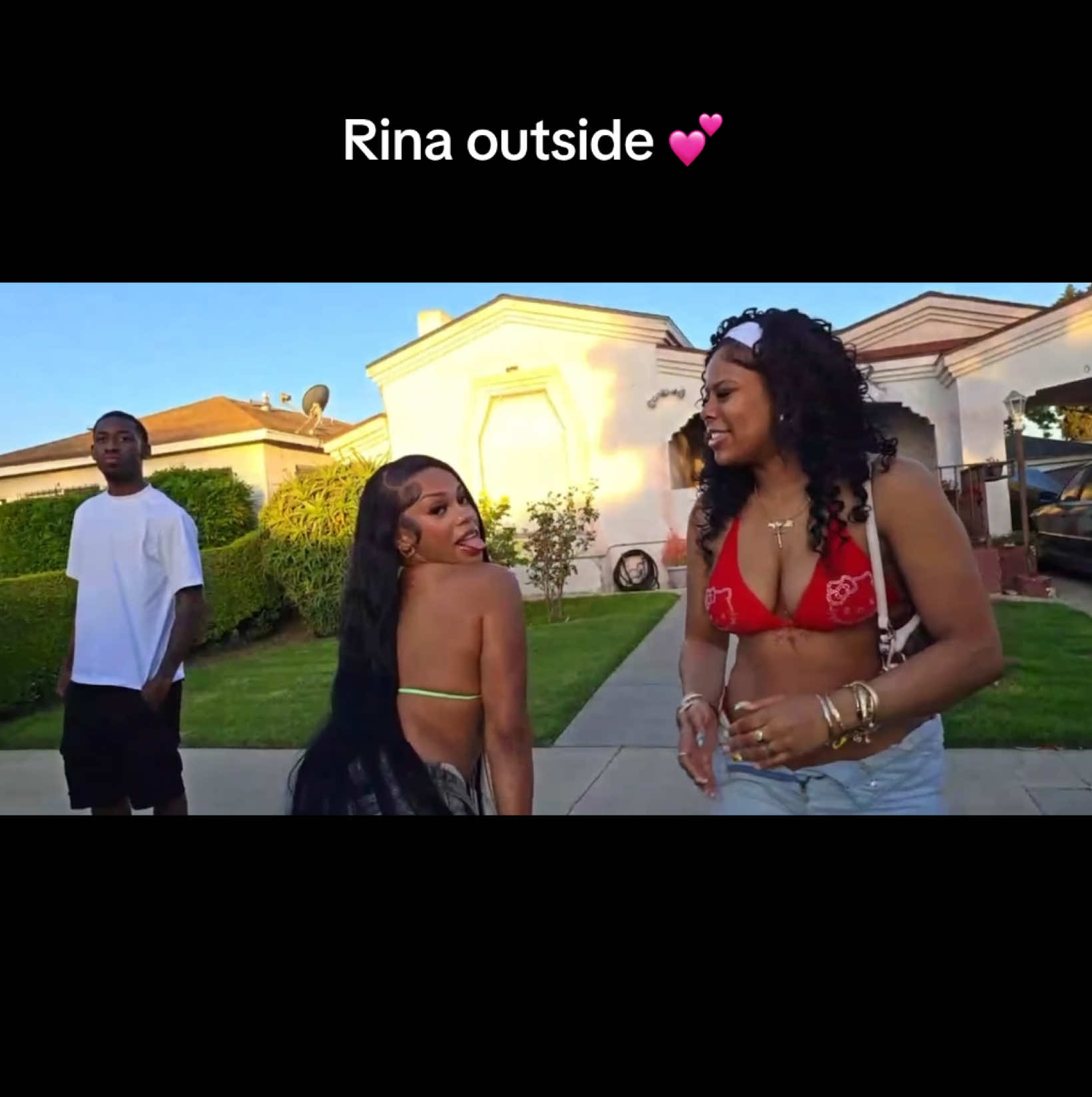 One of my fav looks so far 🏴‍☠️ Tina 🎟️ ( tinahxplorez)