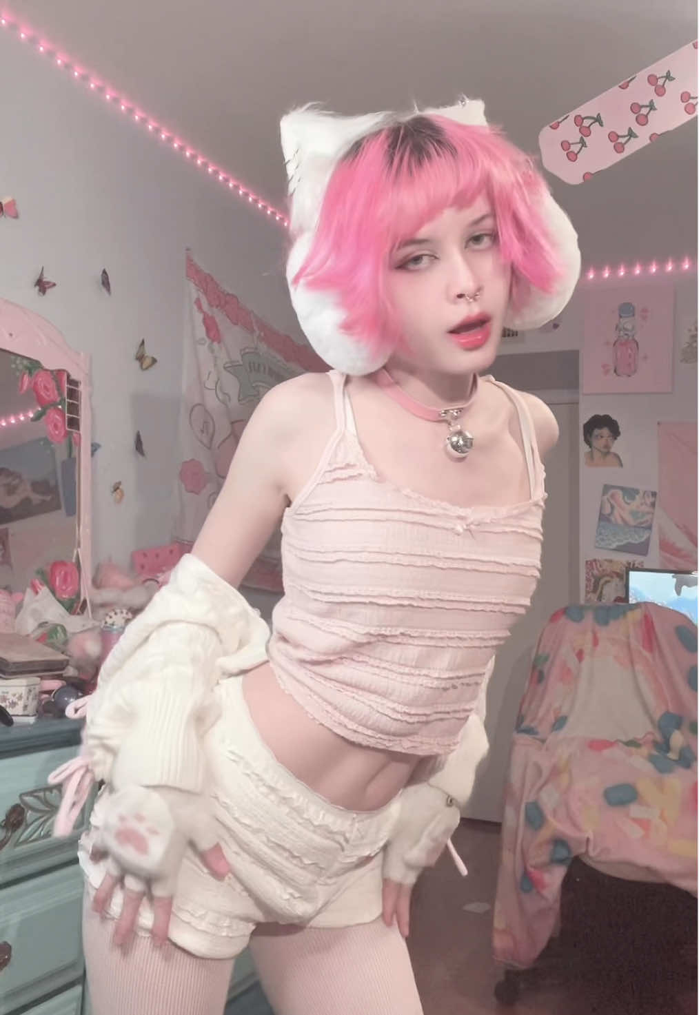 Kai ♡ (@strawbabyboy) - Urlebird