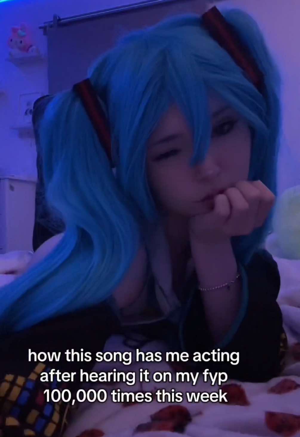 had to pull out the :3 for ts #anime | mennah (@pockycats)
