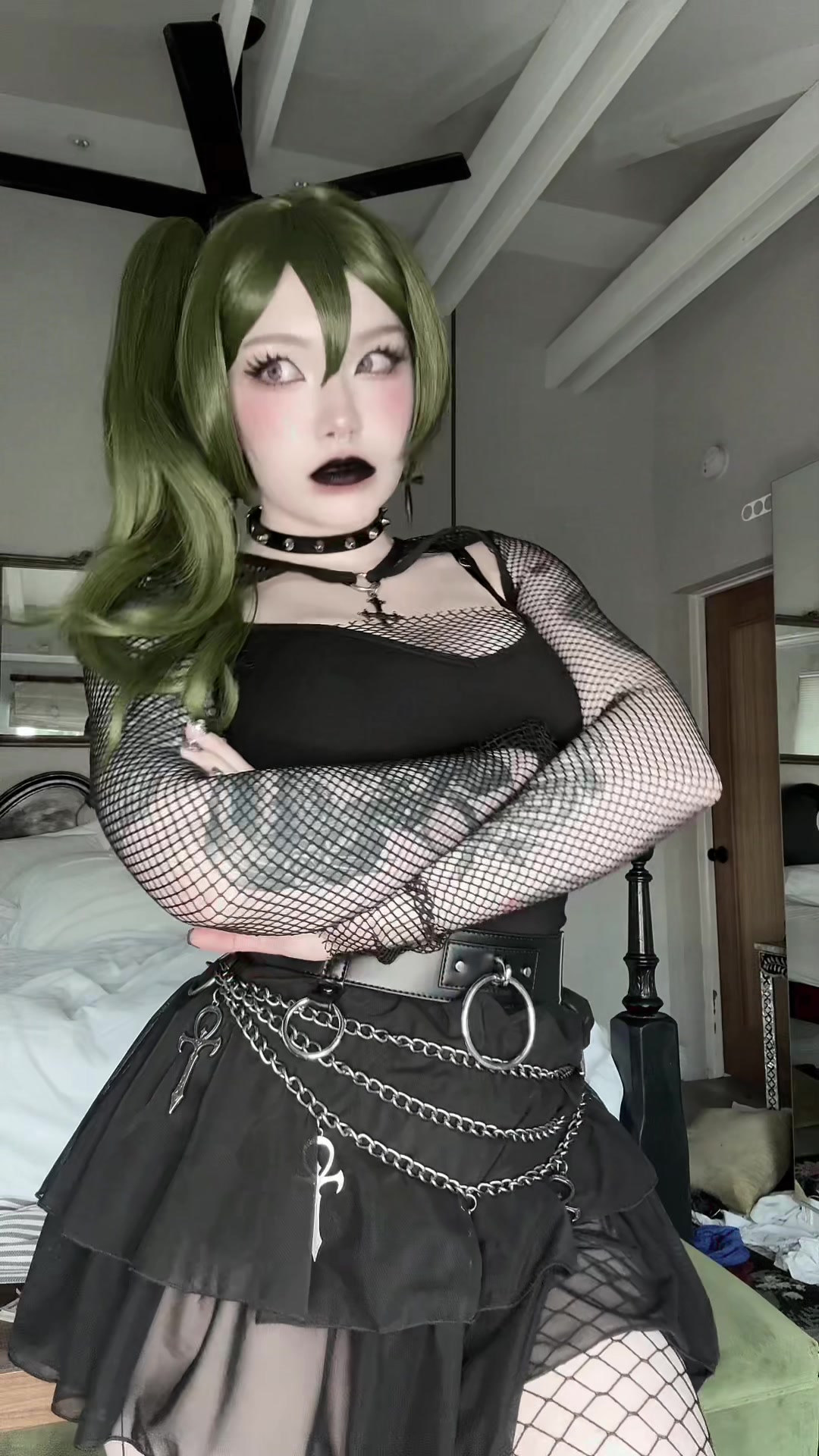 nixxii (@nivnixxi) - Urlebird