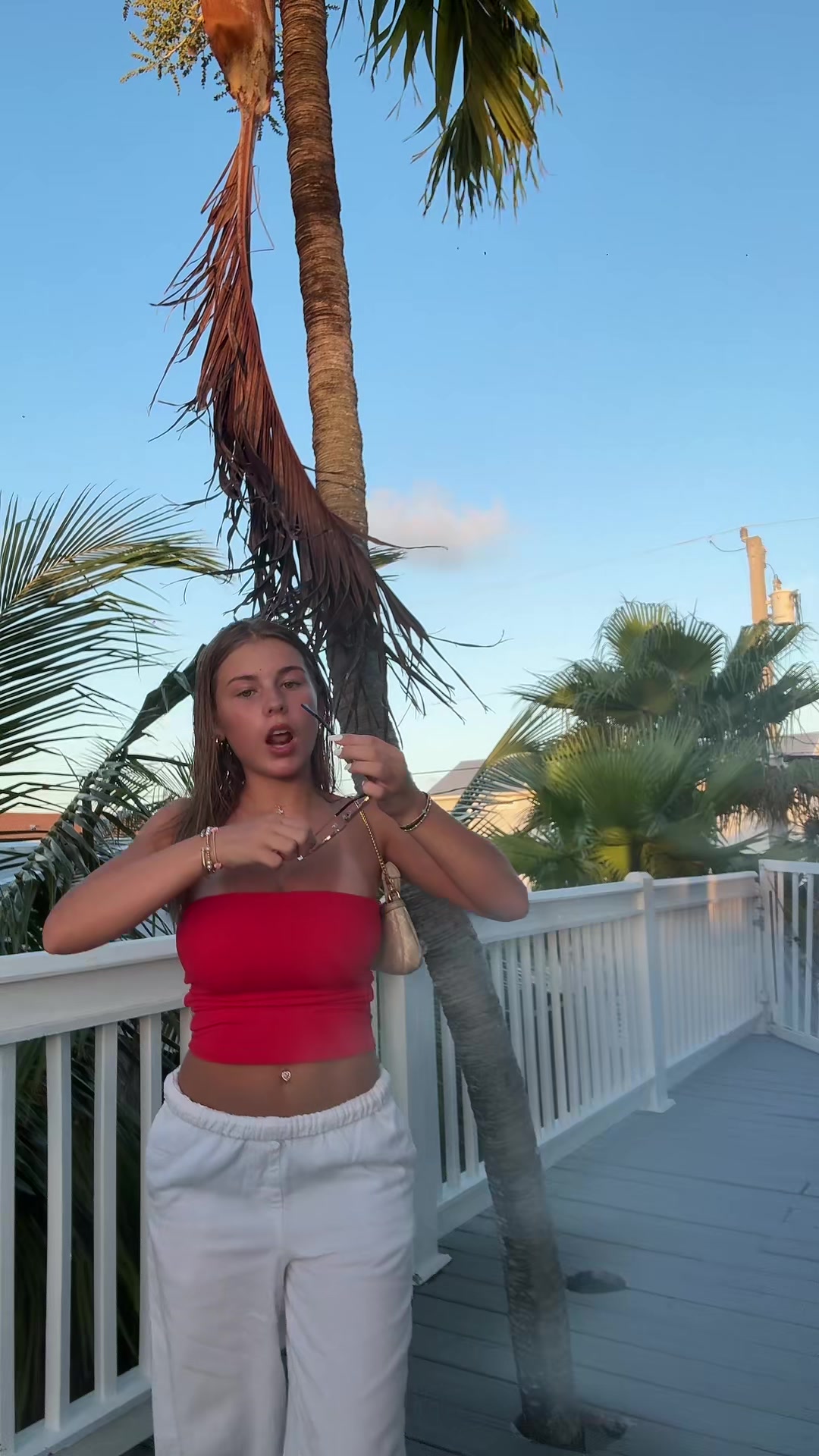 ari😜 (@ari_booooooooooo) - Urlebird