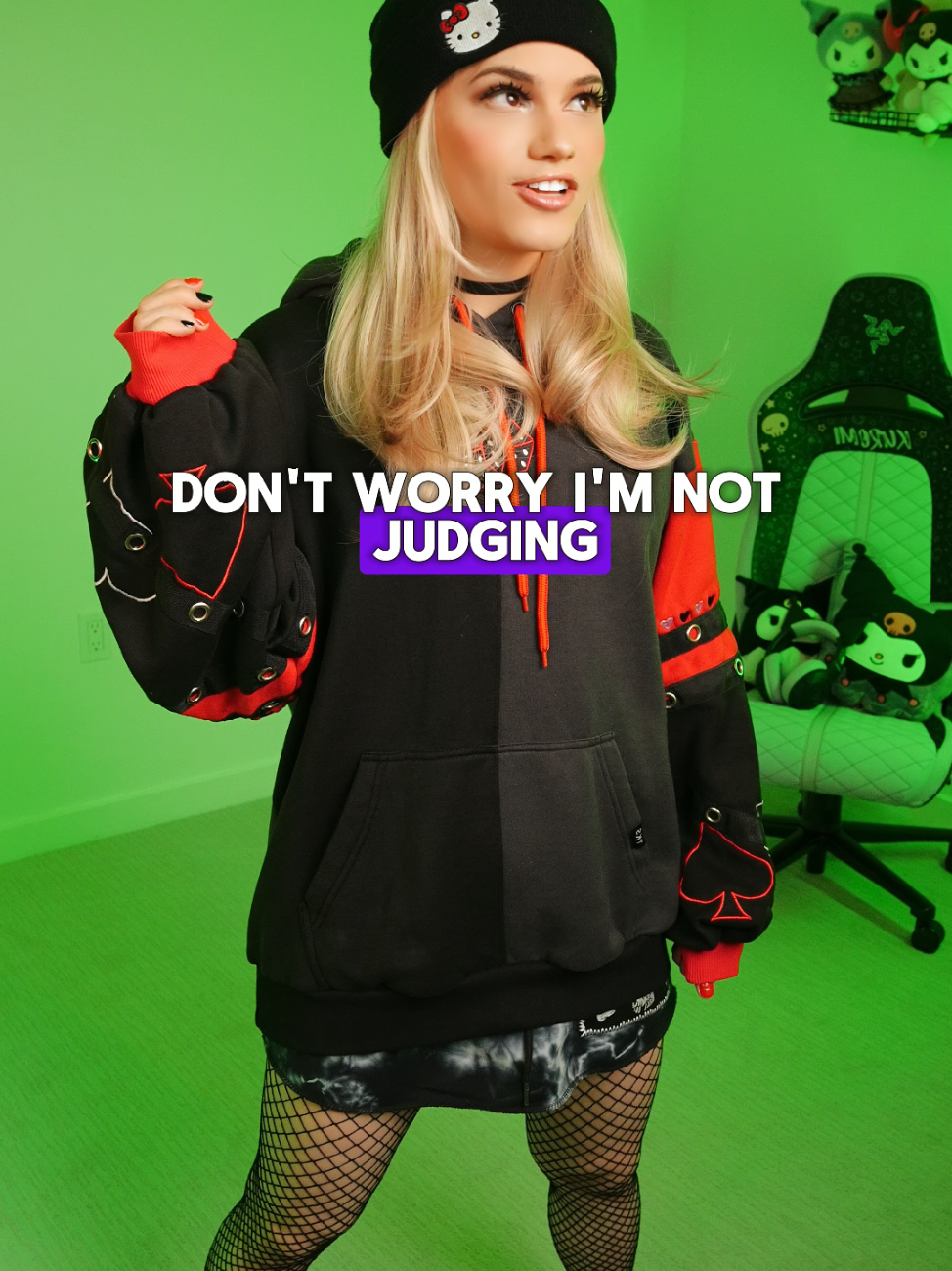 QueenieSteph (@queeniestephyyz) - Urlebird