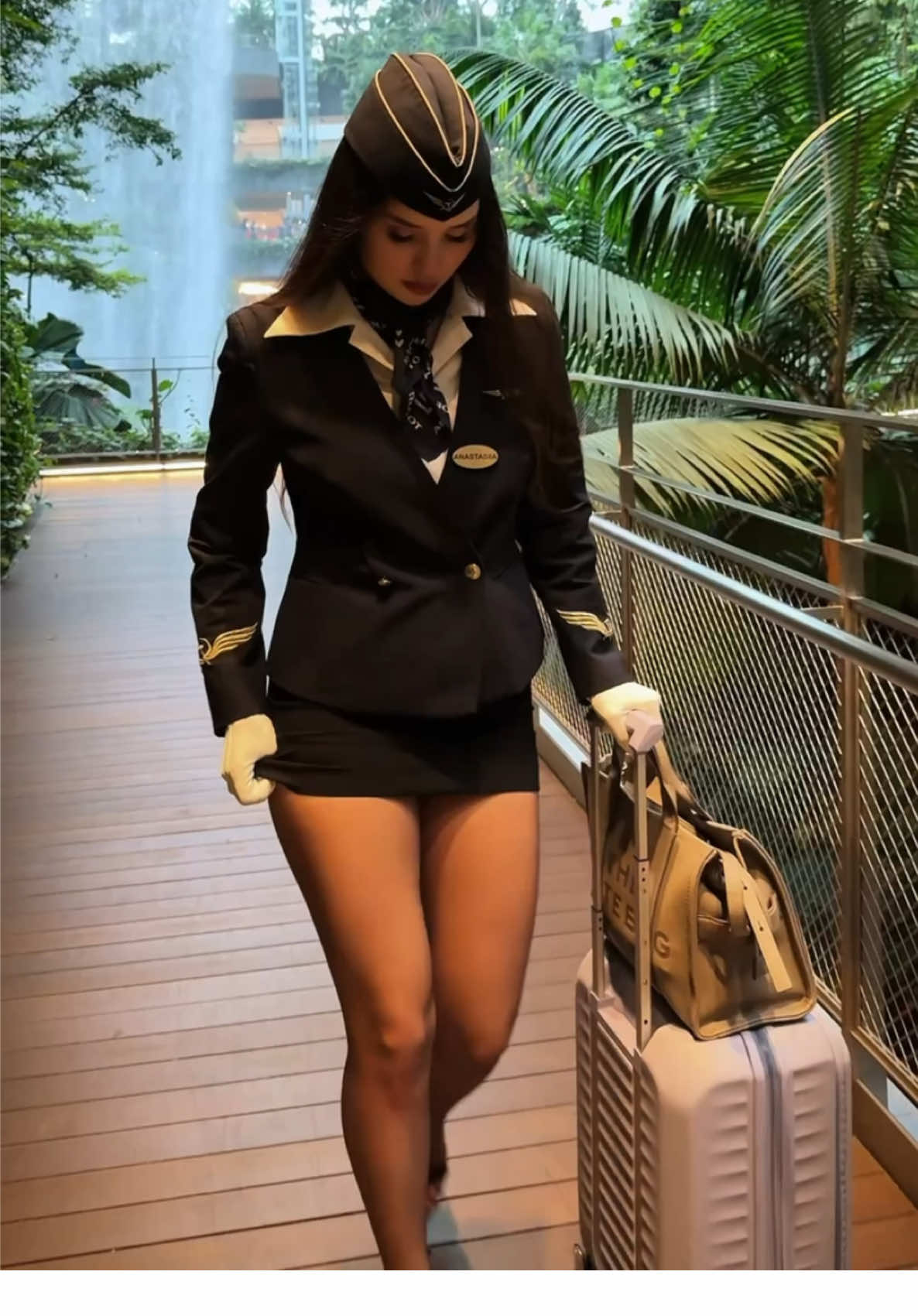 336.53K likes, 28.05K 👨‍🦲 (@chiri.francesca_)