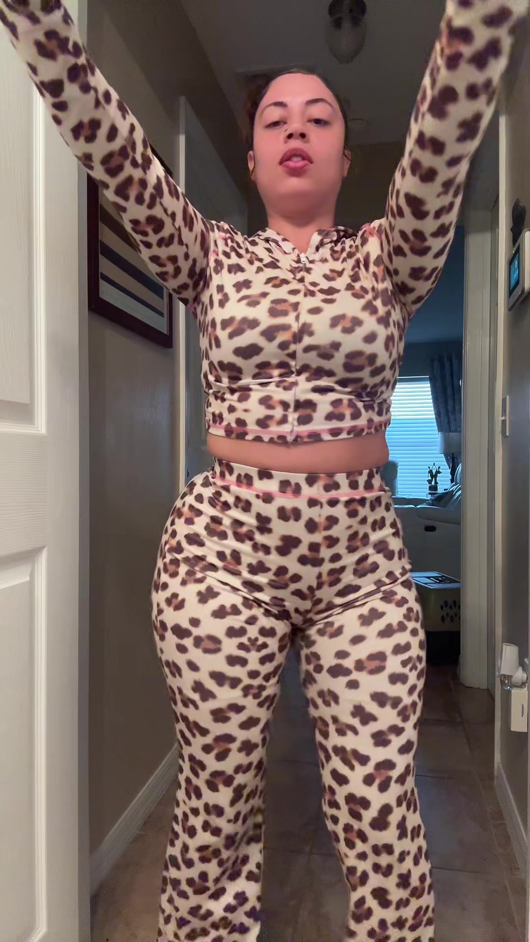 Pinkyurge (@pinkyurge) - Urlebird