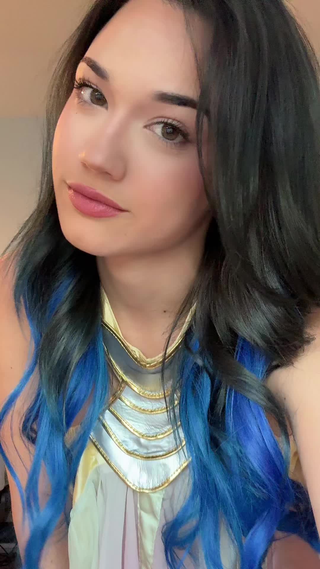 sofia gomez (sofiiiiagomez) Urlebird