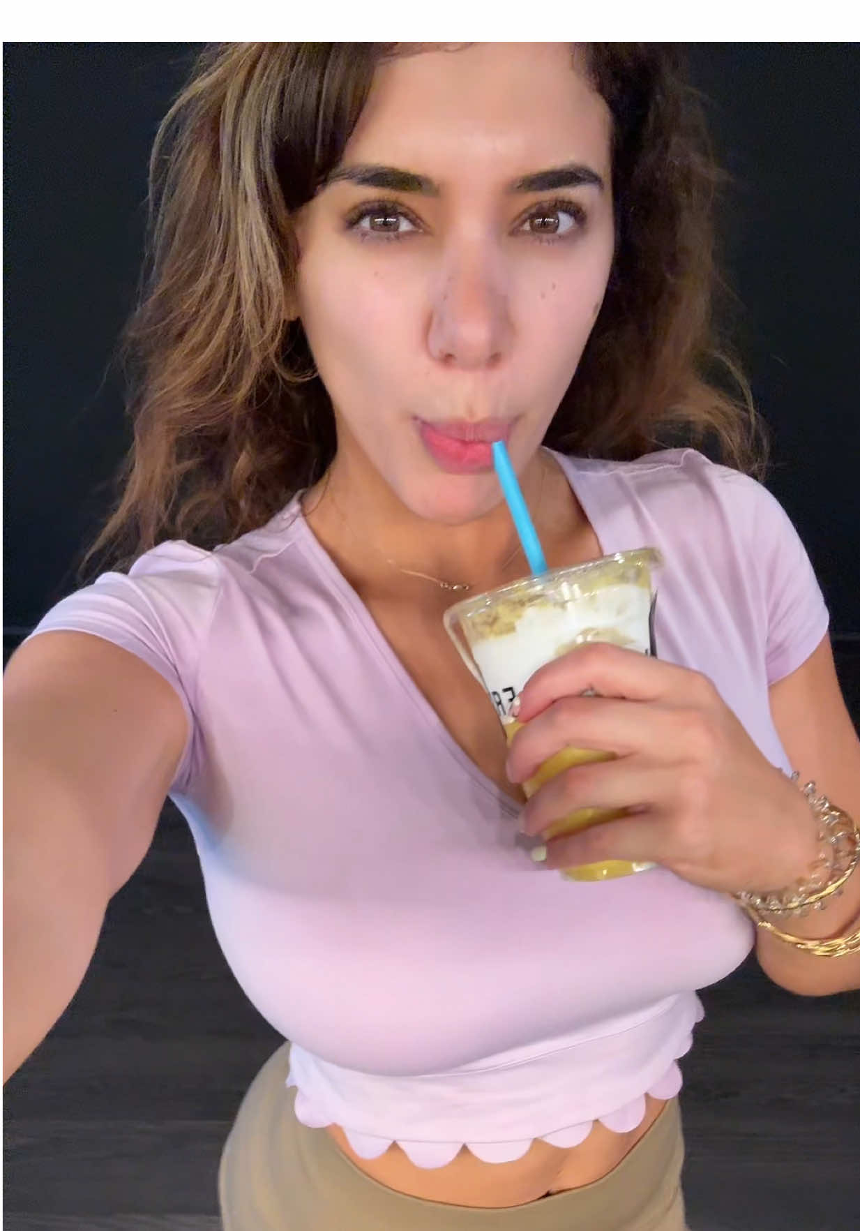 Lexi (@ohhbabyitslexi) - Urlebird