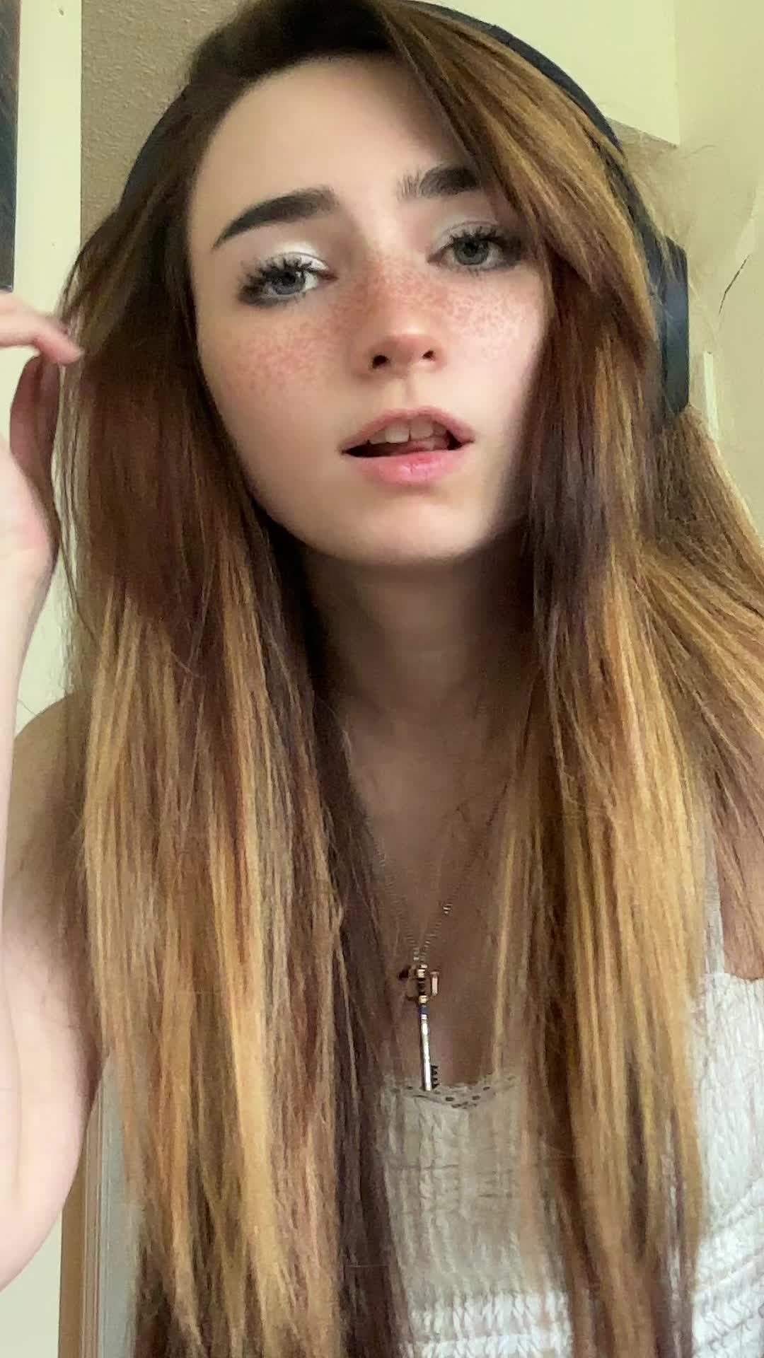 Şu anda popülerliği zirve yapan Türk | Reelplayzofficial (@reelplayzofficial)