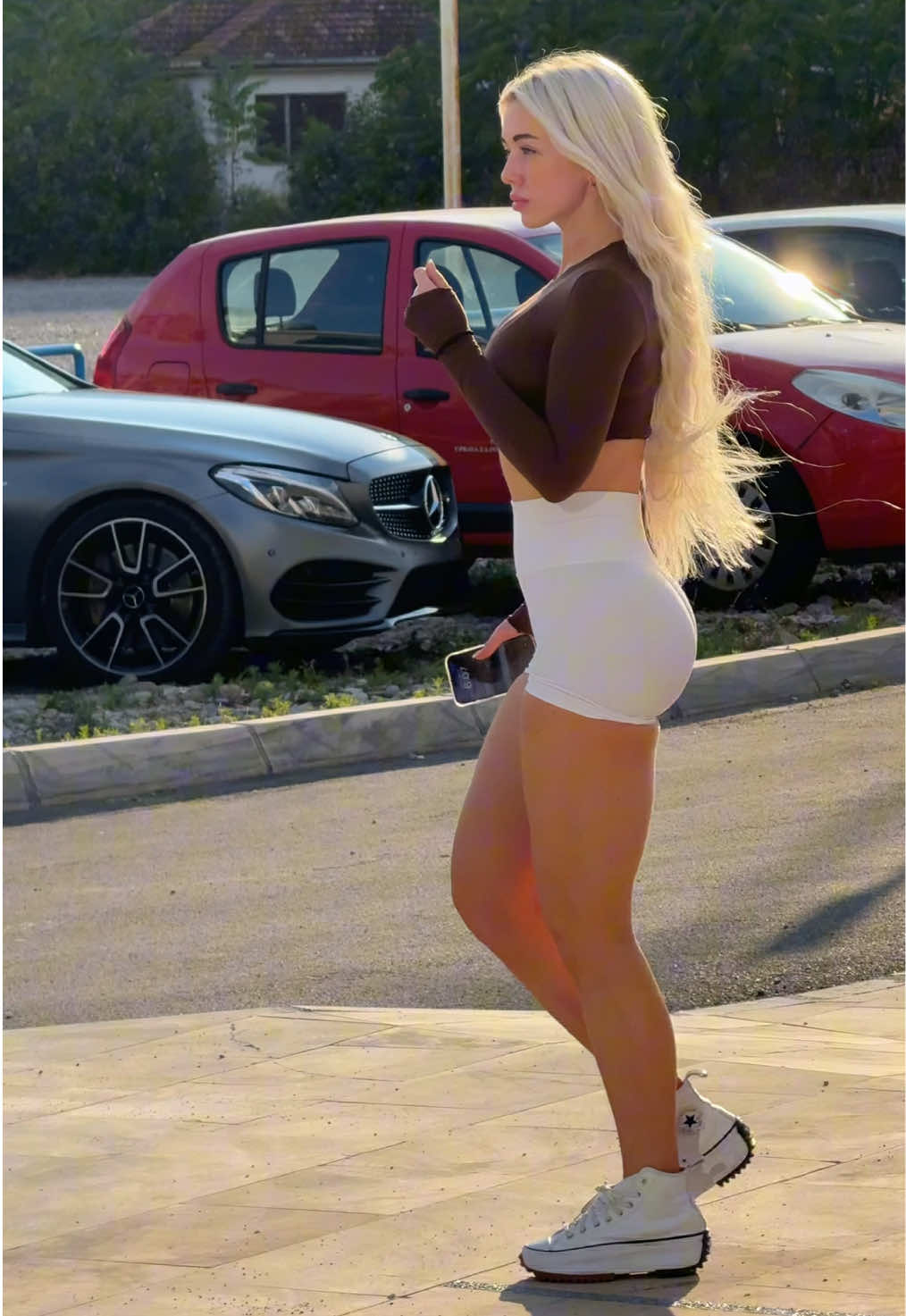 christi.walks (@christi.walks) - Urlebird