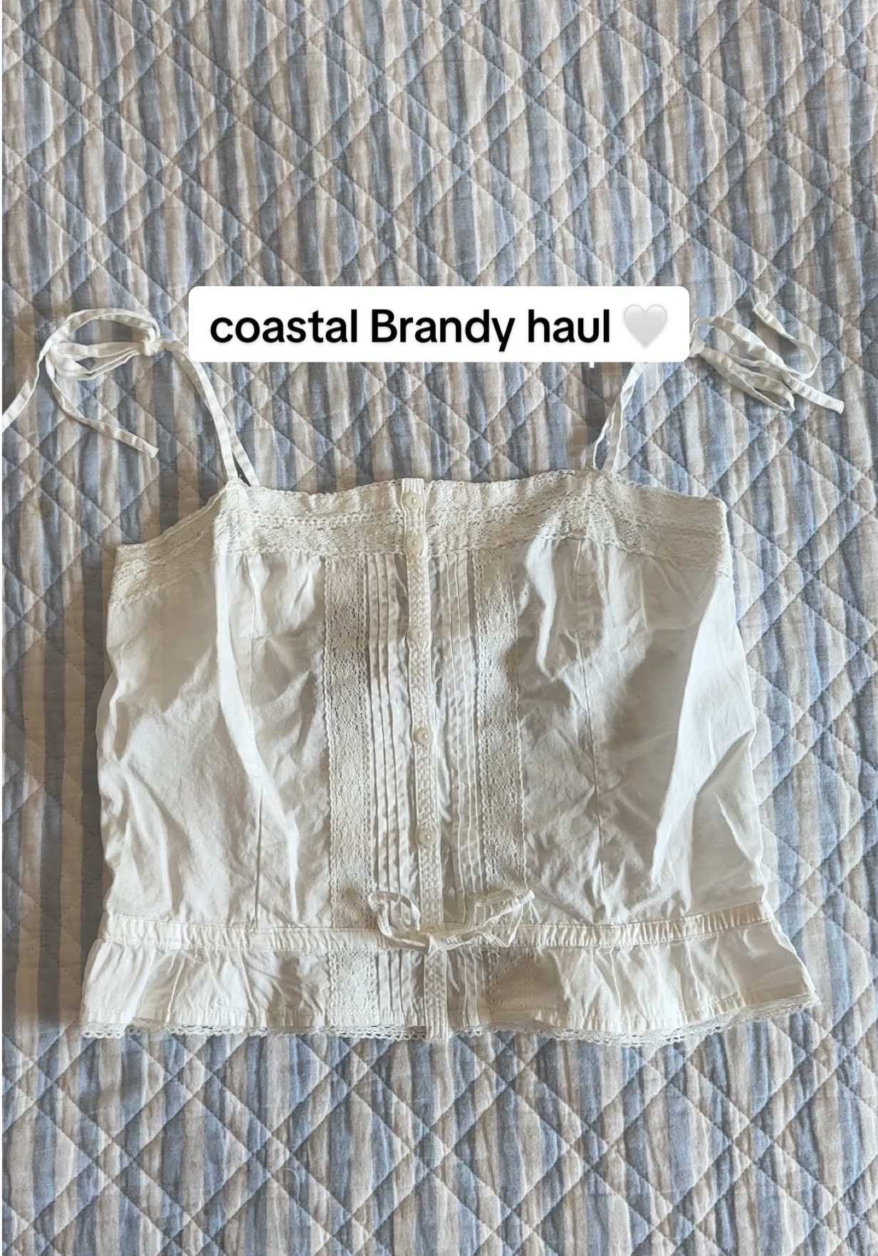 It’s always the shy and quiet ones ;) | Aria Swan 🦢 (@ariaxswan)